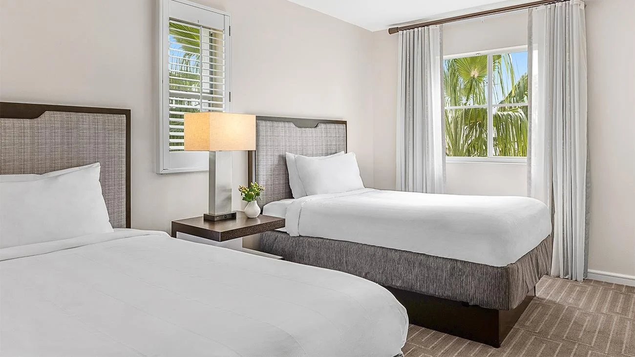 SUPPORT-8140_GrandeVista_villainterior_2br-3br_THMV-THVI-TOVI-ZZAO_DblGuestBedroom_mvcMCOGVgr-202350_16_9.jpg