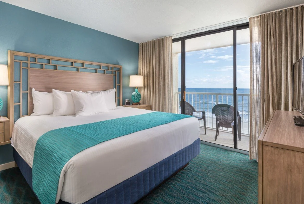 Club-Wyndham-Westwinds-1-Bedroom-Master-1170x785.jpg
