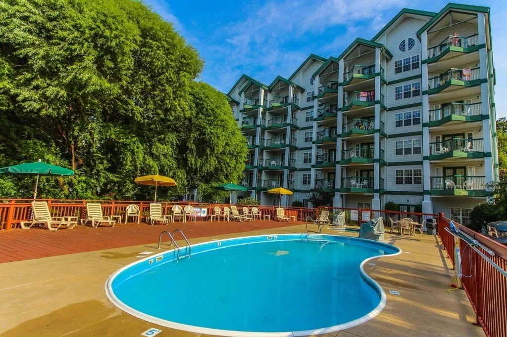 Carriage-Place-Pool-1024x682.jpg