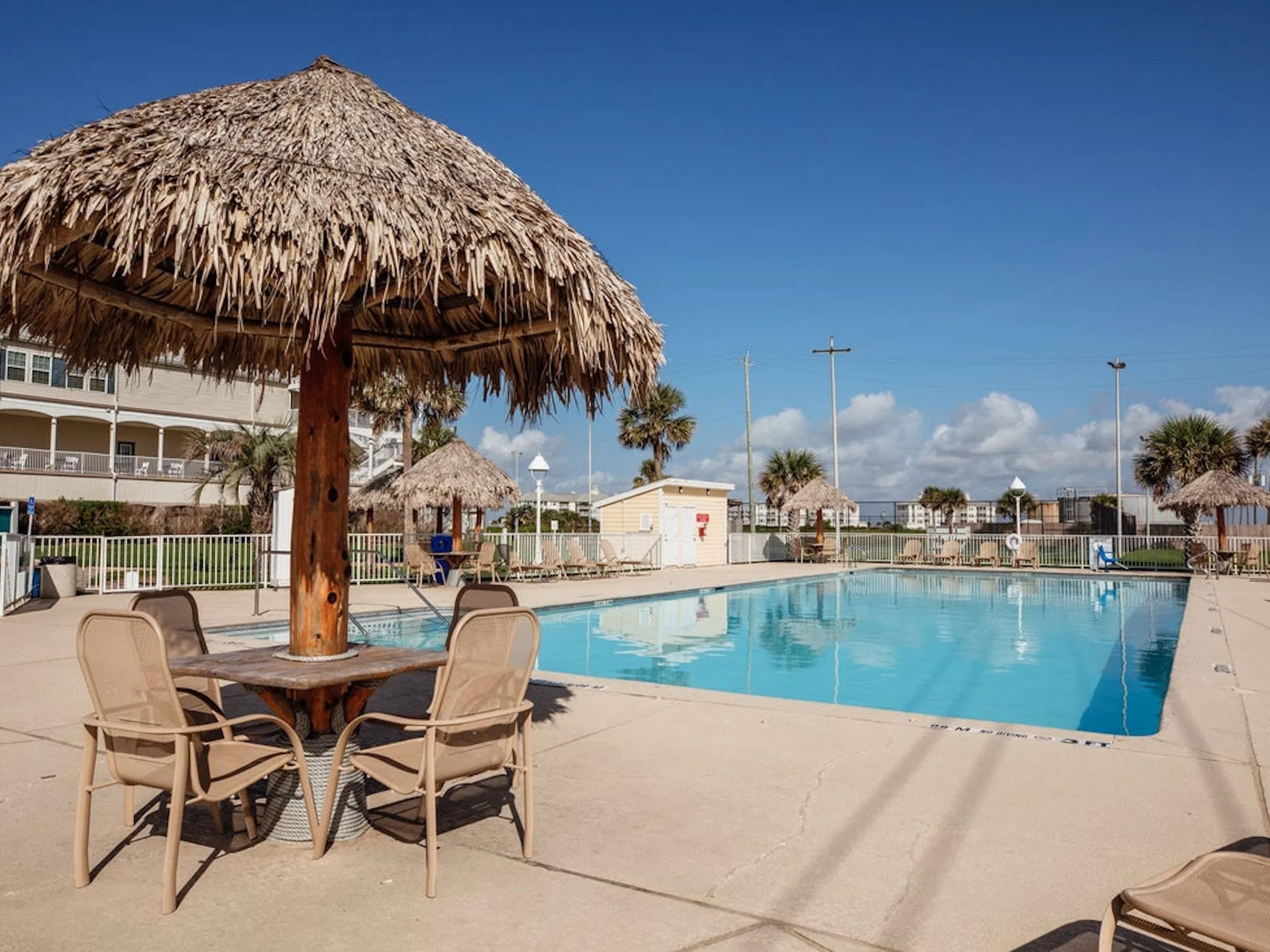 holiday-inn-club-vacations-galveston-7603401795-4x3.jpg