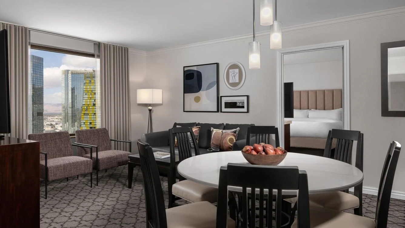 grandchateau1bed1.jpg