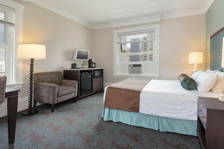 WorldMark-San-Francisco-Studio-Hotel-2-768x512.jpg