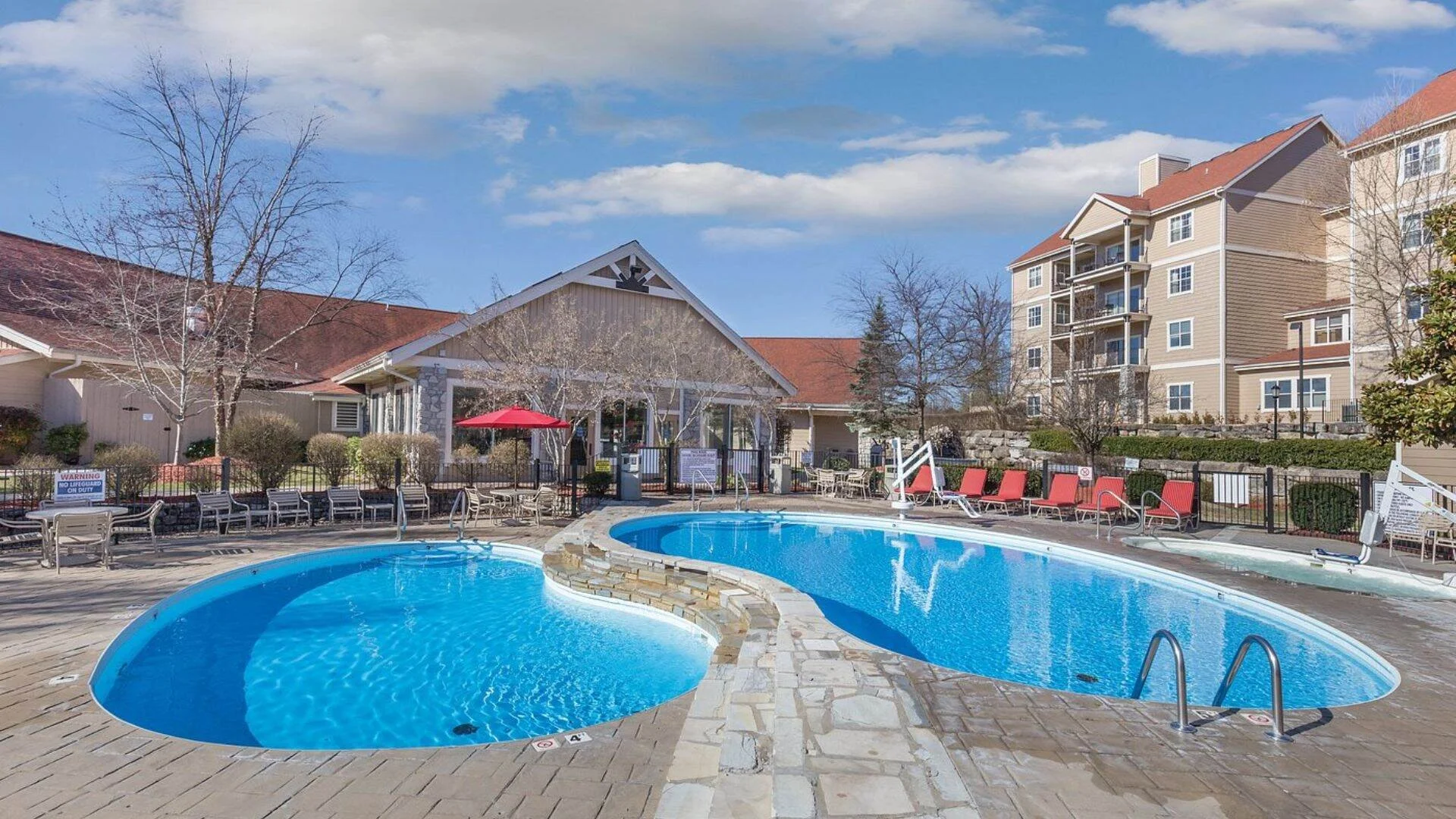 branson meadows pool outside.jpg