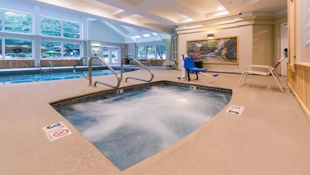Holiday-Inn-Club-Vacations-Smoky-Mountain-Resort-Indoor-Pool.jpg