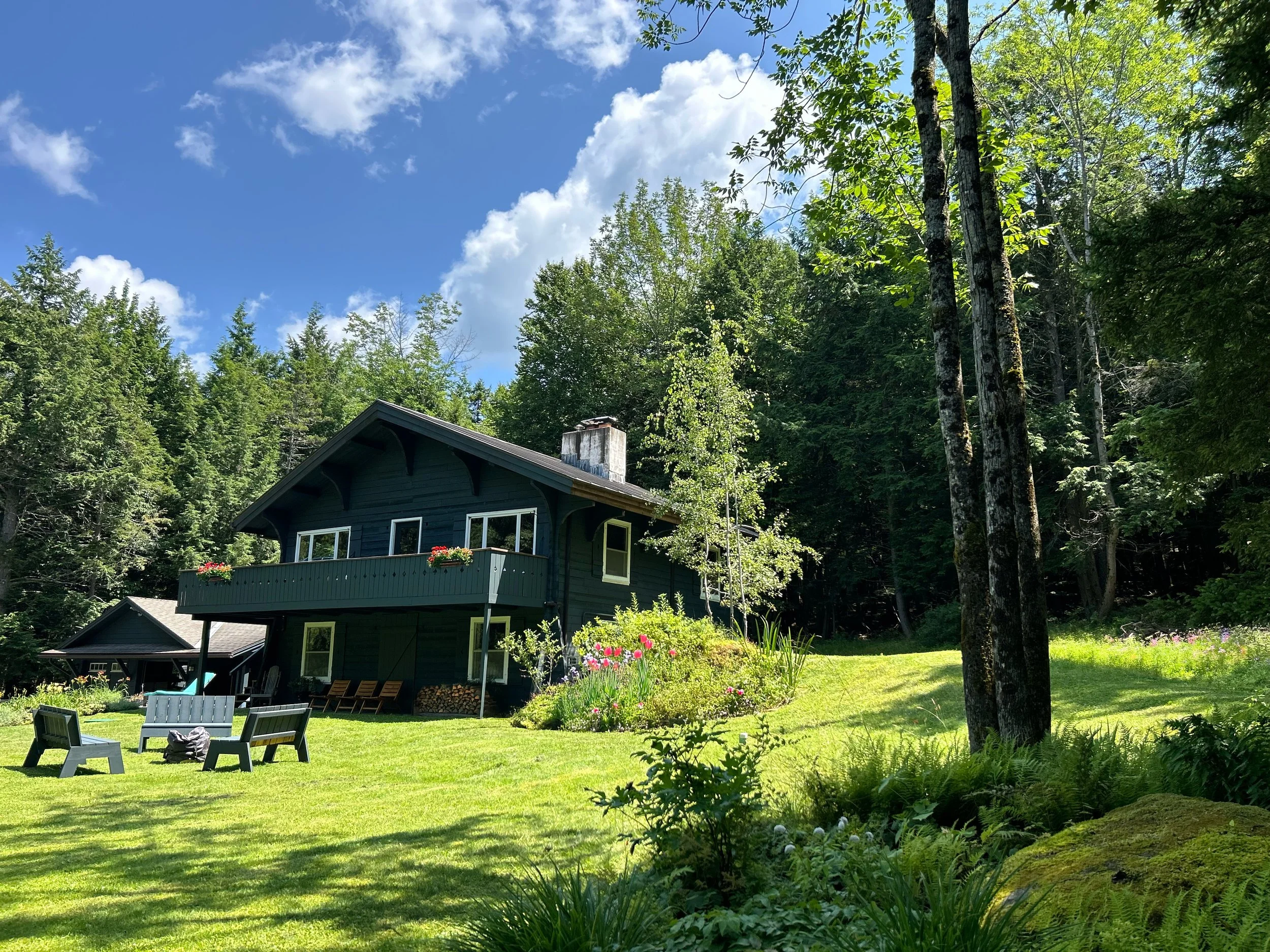 Exterior-SummerIMG_0798.jpg