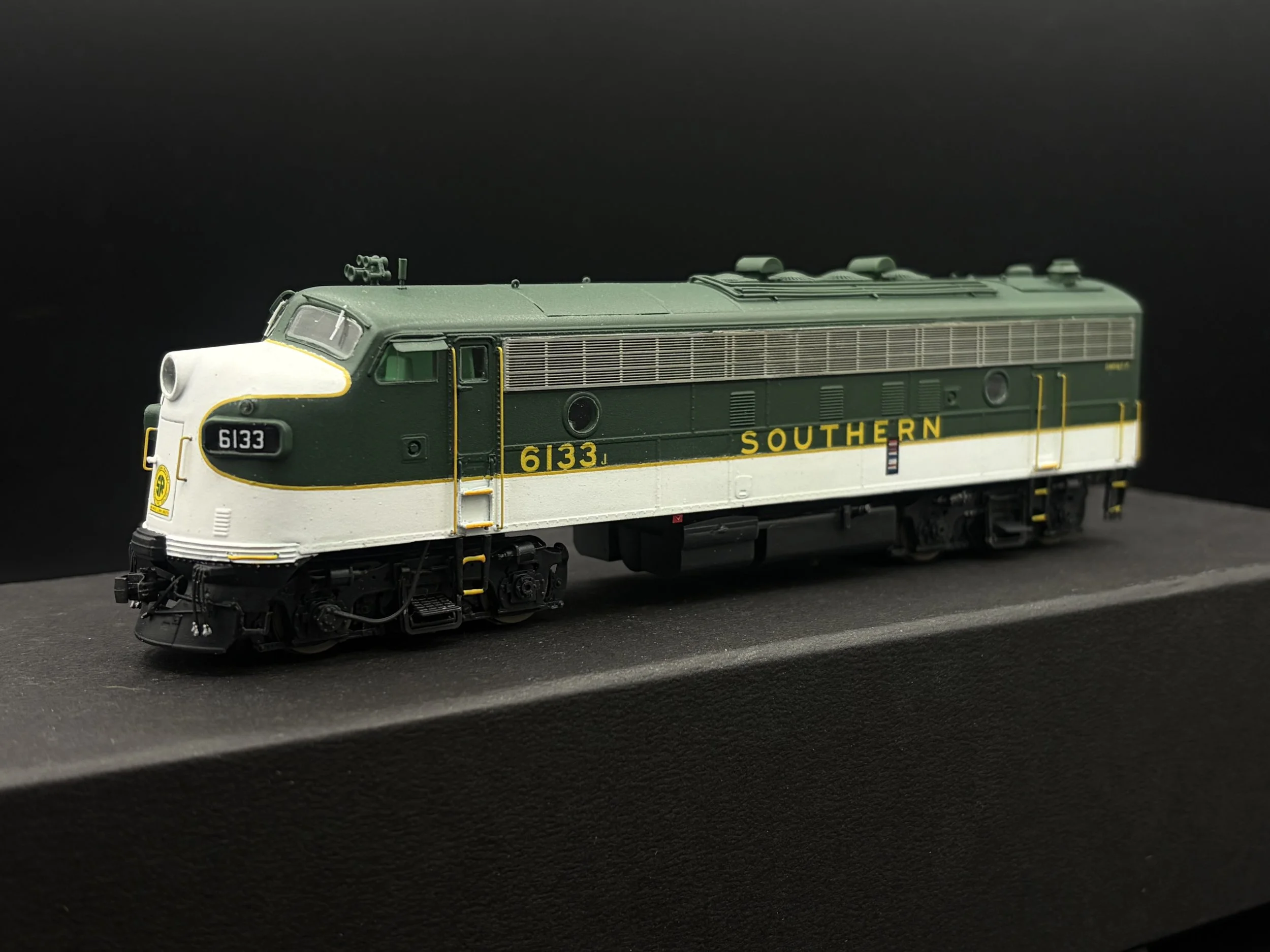 Southern 6133 1.jpeg