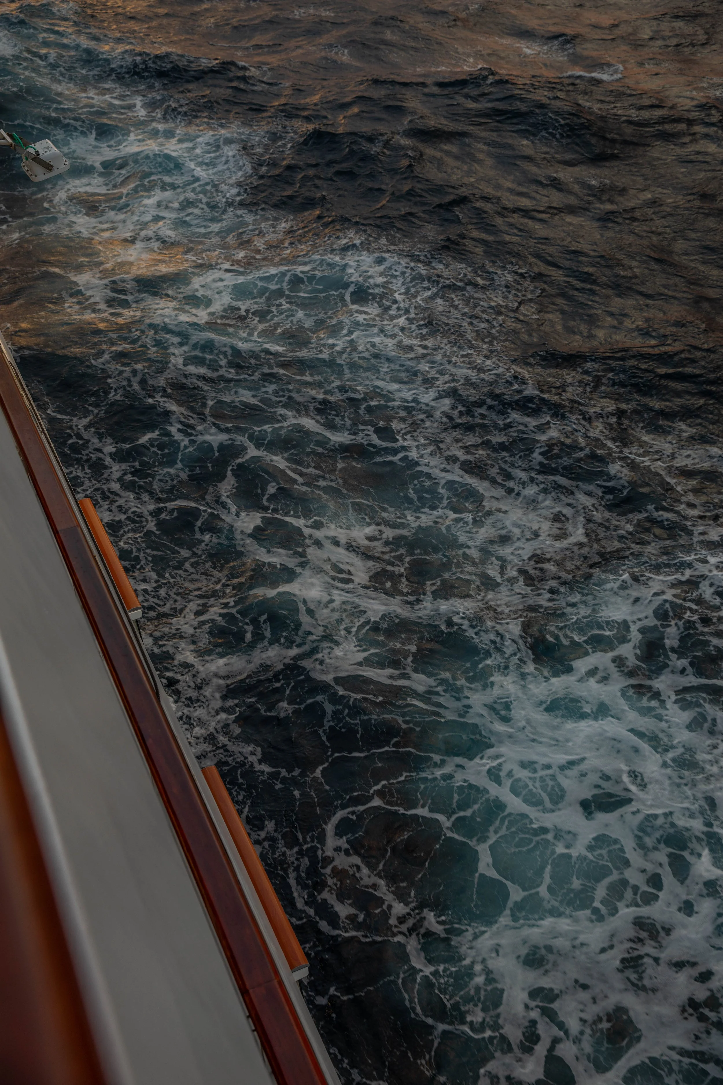 windstar-stayfoxx-collab-0810.jpg