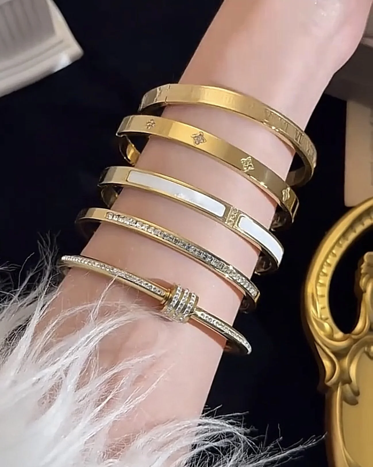 18K Gold Stainless Steel Bangle Bracelet Set (5-Piece)