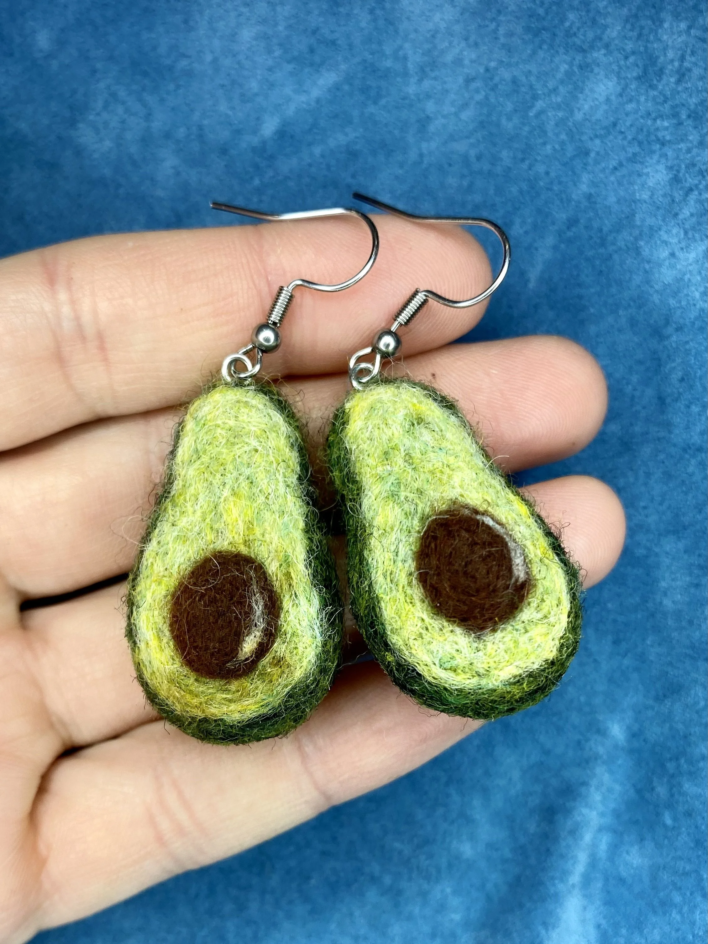 Avocado earrings