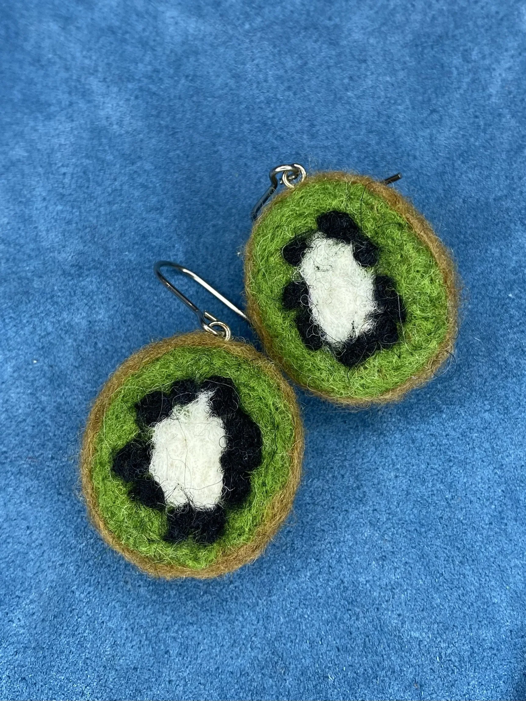 Kiwi earrings