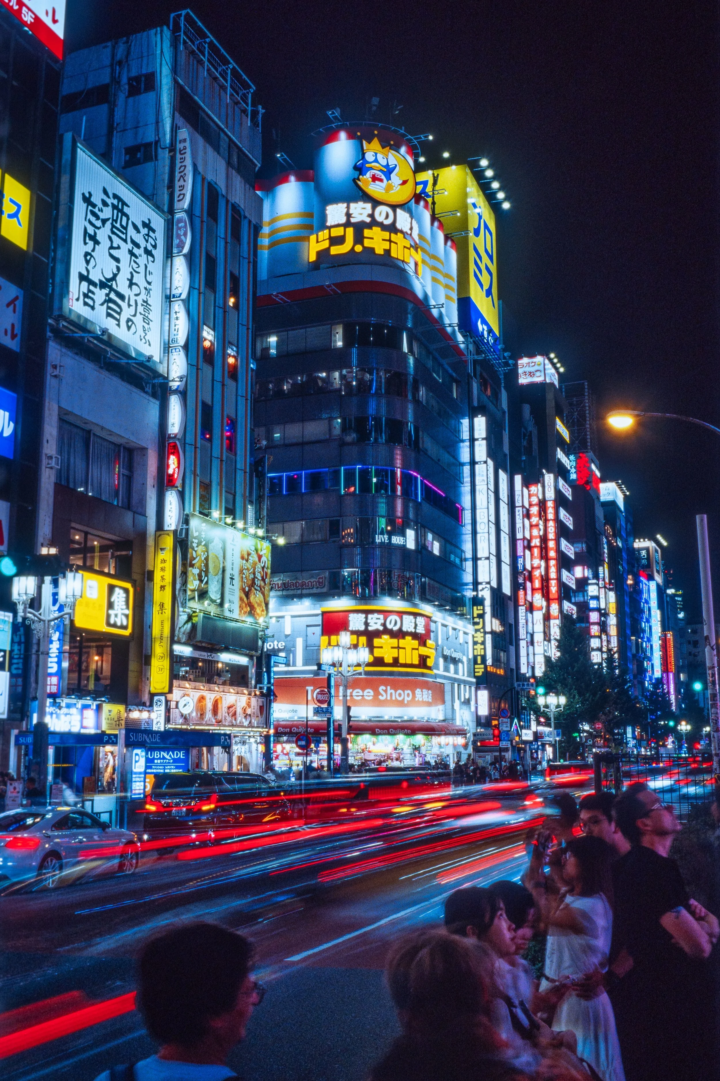 LeicaMP_35mm_Ektachrome100_Kabuki-Cho_1-23.jpg