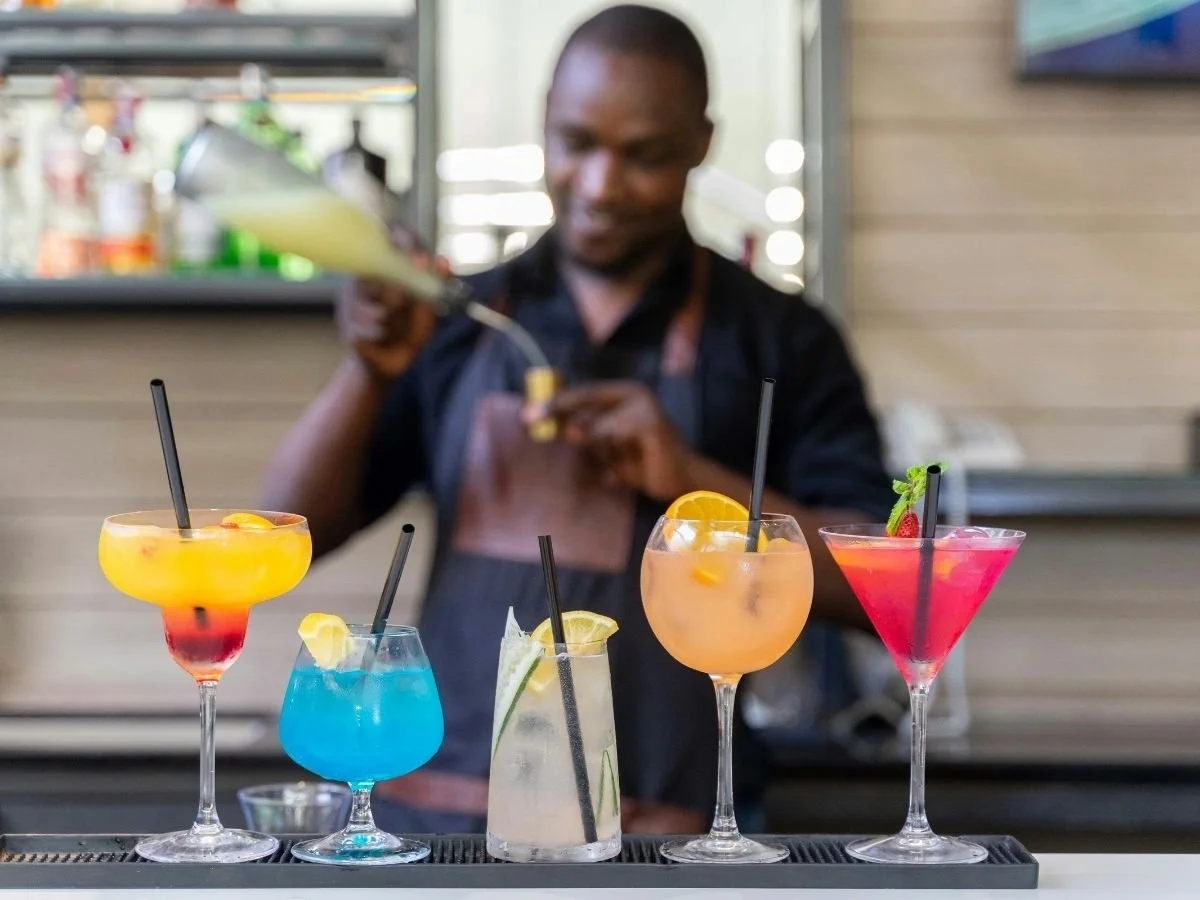 My-Fab-Events_Mixologist_4.jpg