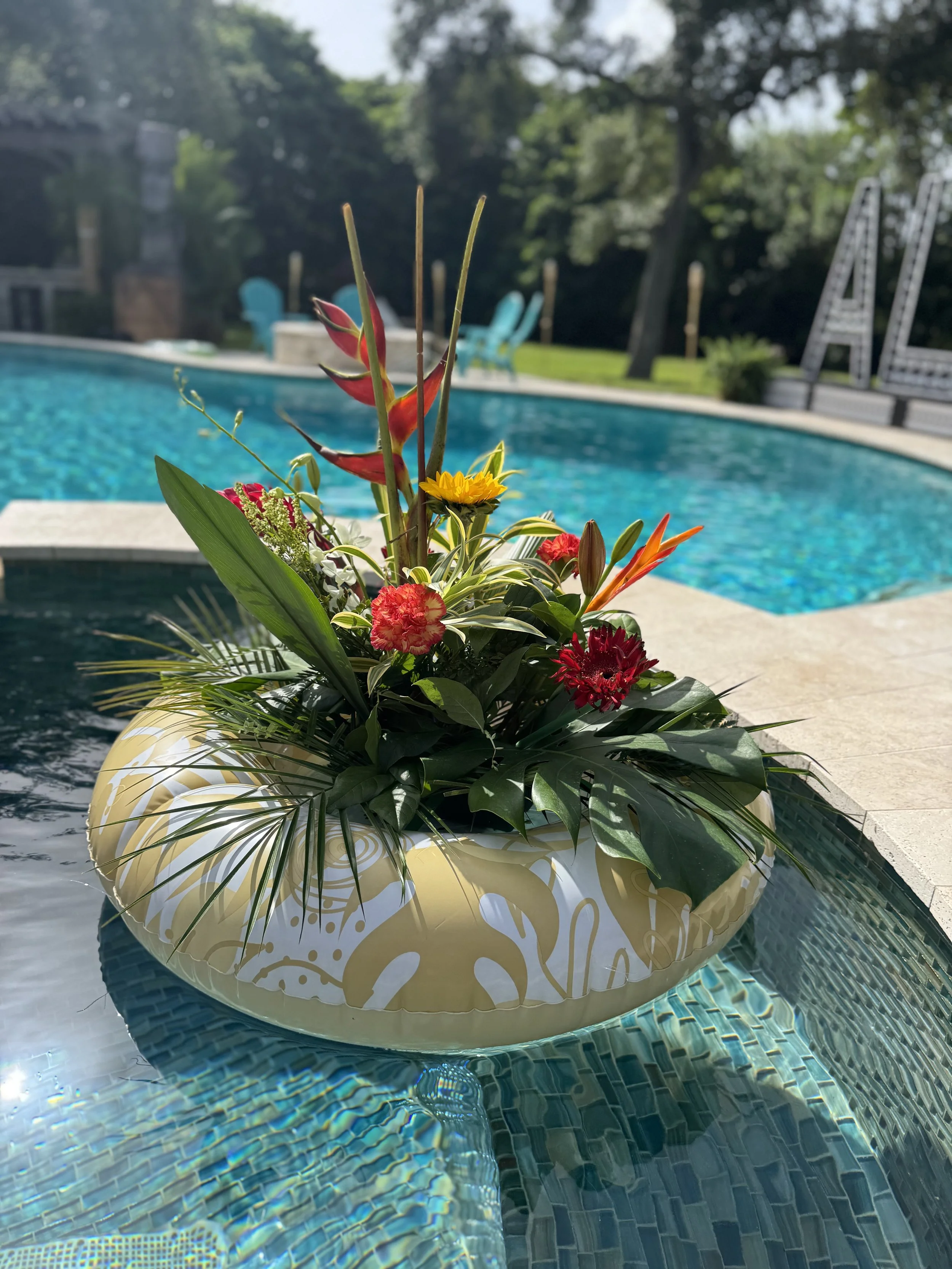 My-Fab-Events_Decoratons_Floating_Floral_Arrangements_Centerpieces.jpeg