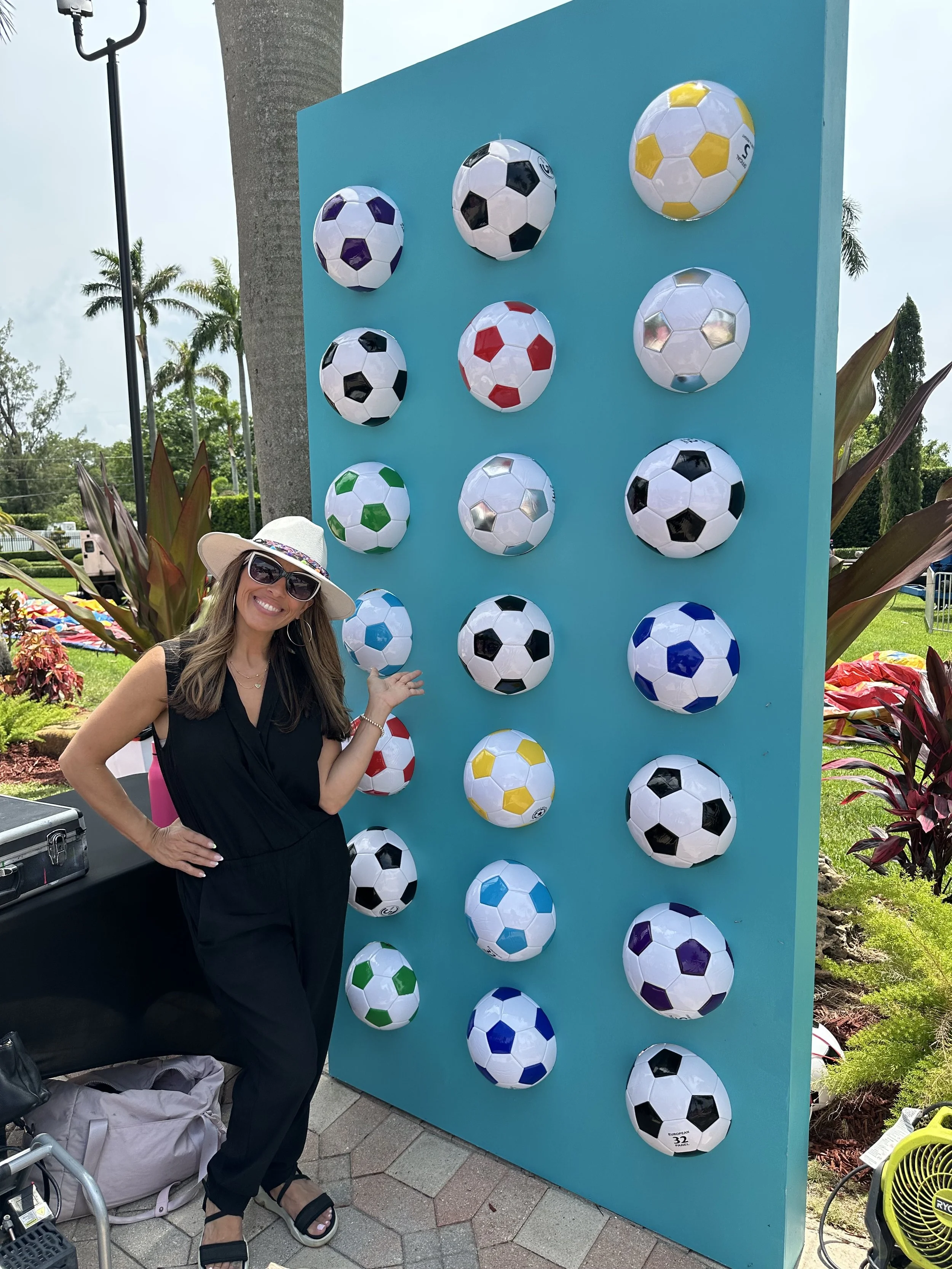 My-Fab-Events_Custom_Ball-Wall-1.jpeg