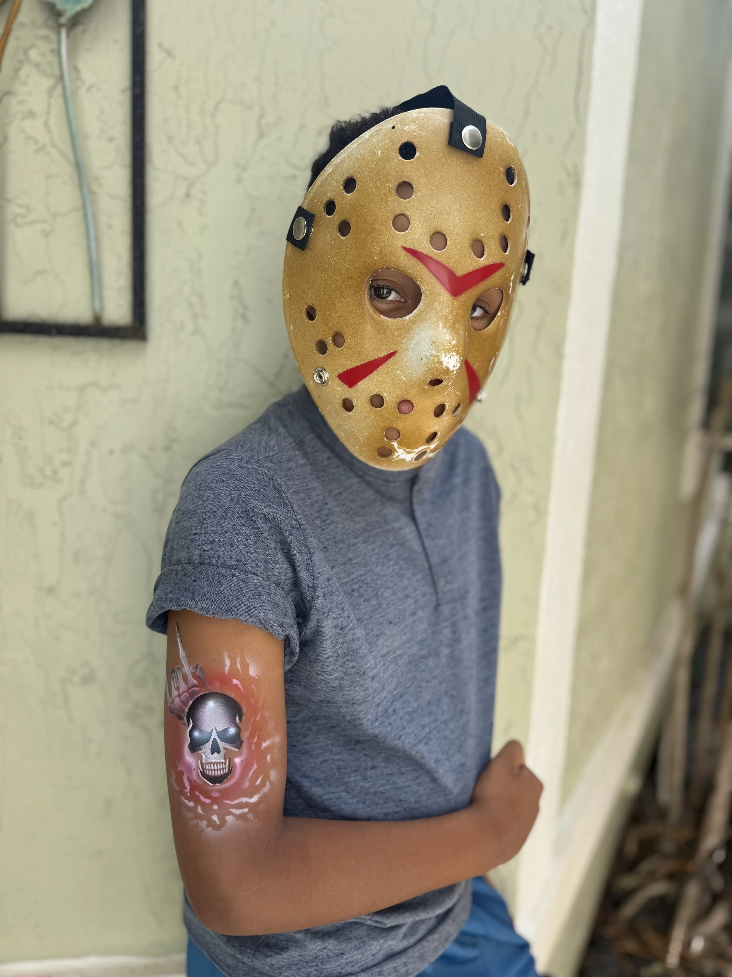 My-Fab-Events_Halloween_Airbrush-Tattoos_1.jpeg