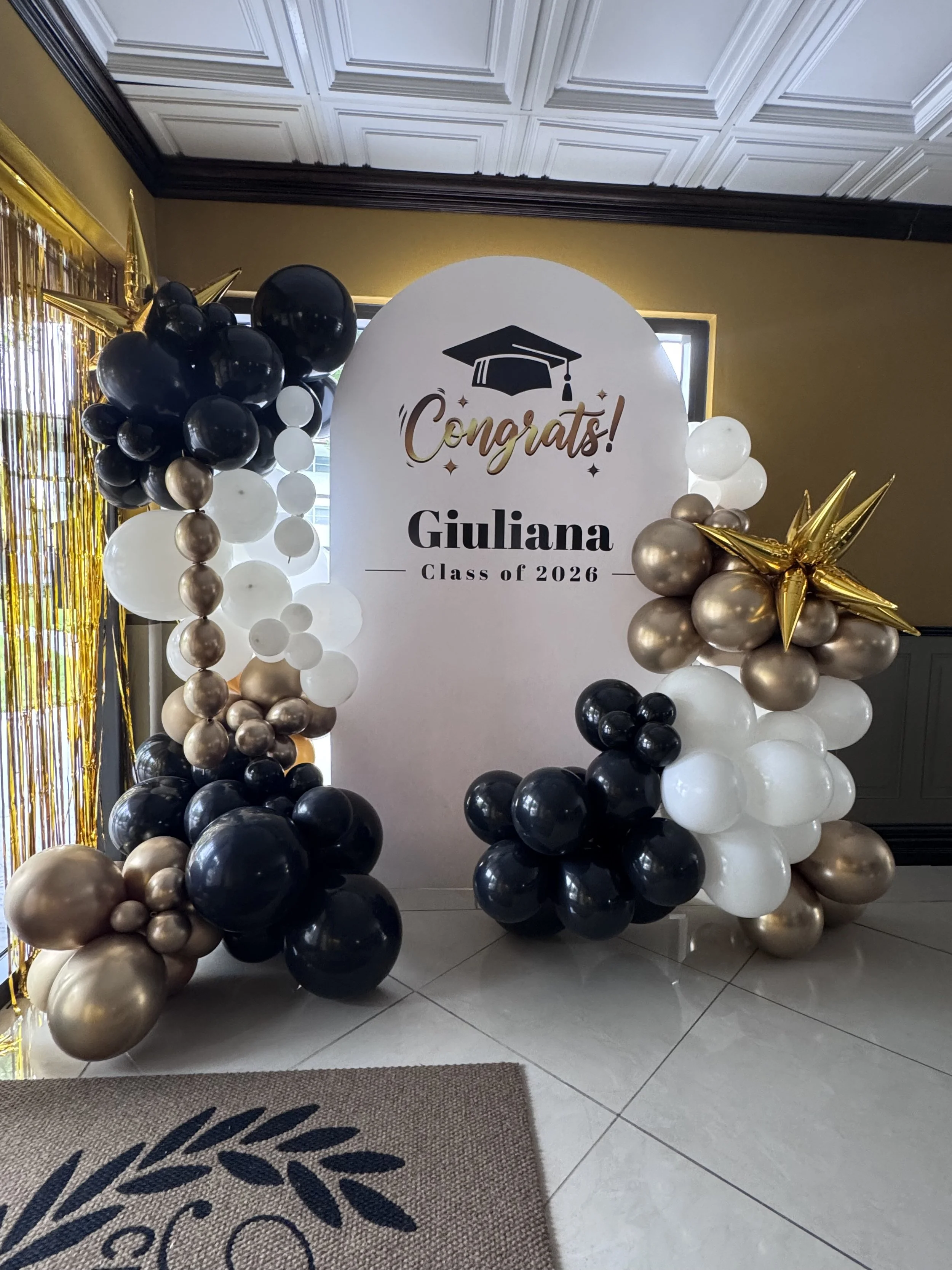 graduation balloons and backdrop .jpeg