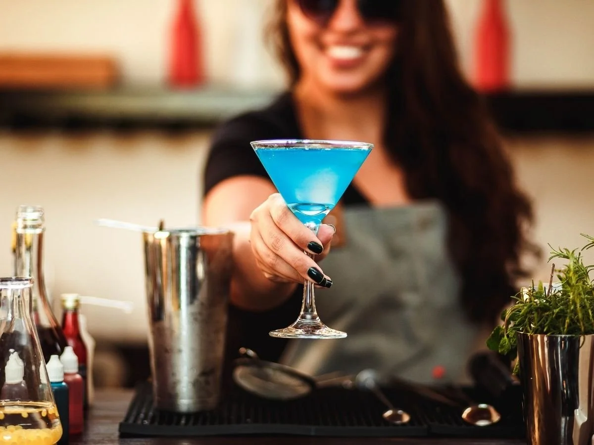 My-Fab-Events_Mixologist_3.jpg