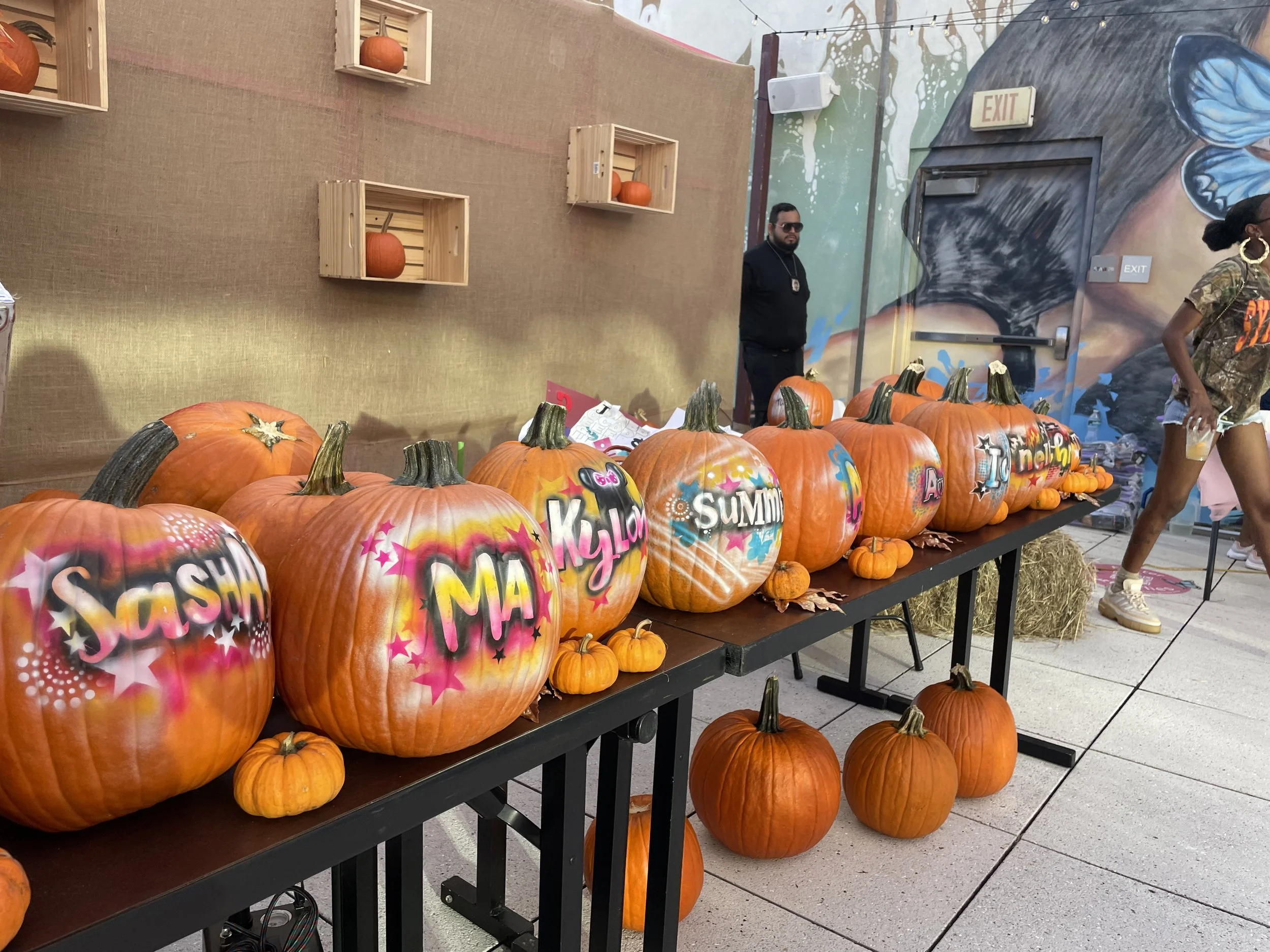 My-Fab-Events_Custom_Pumpkin_with_Airbrush_1.jpeg