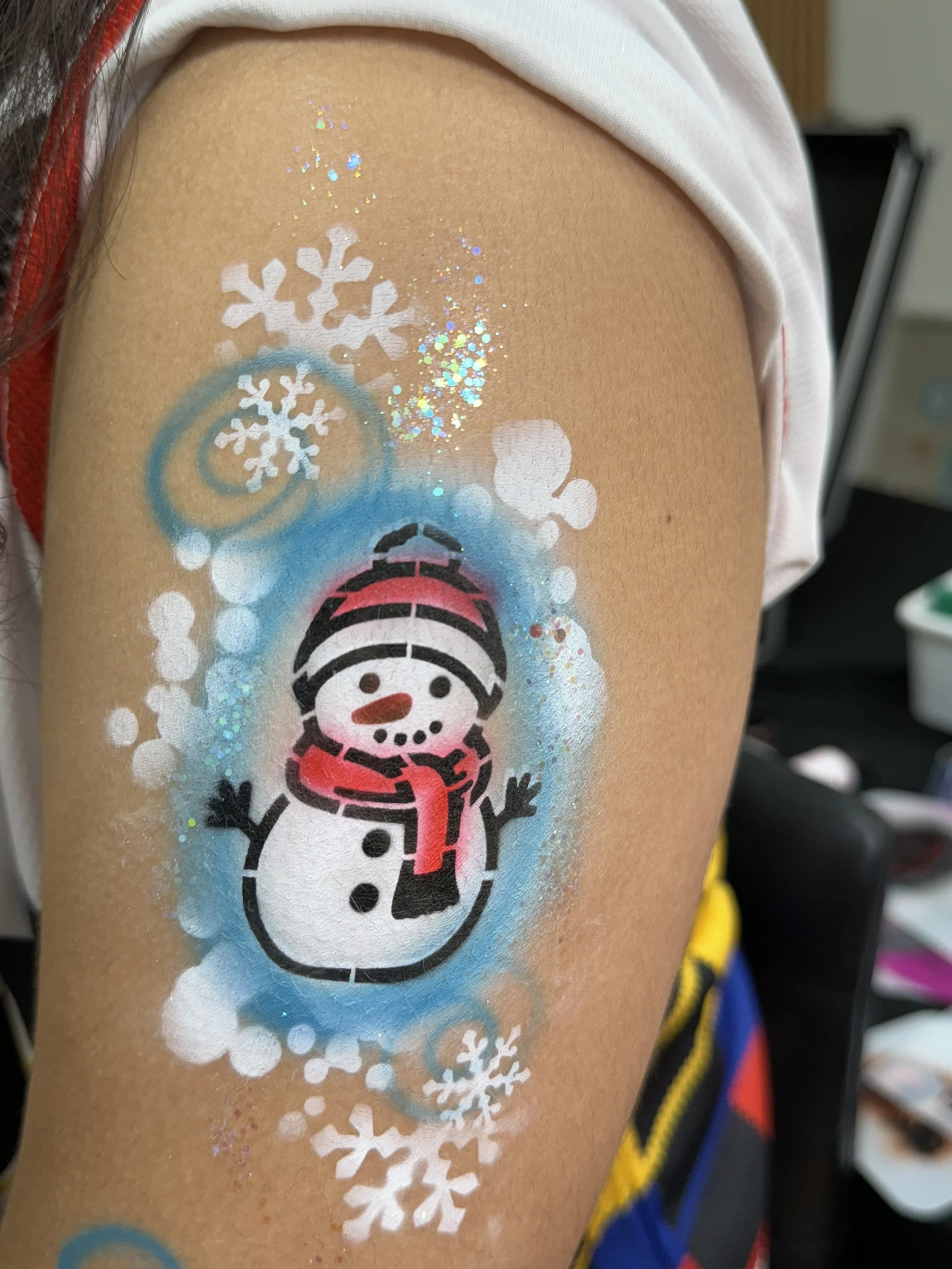 My-Fab-Events_Holiday_Christmas_Airbrush_Tattoos_1.jpeg