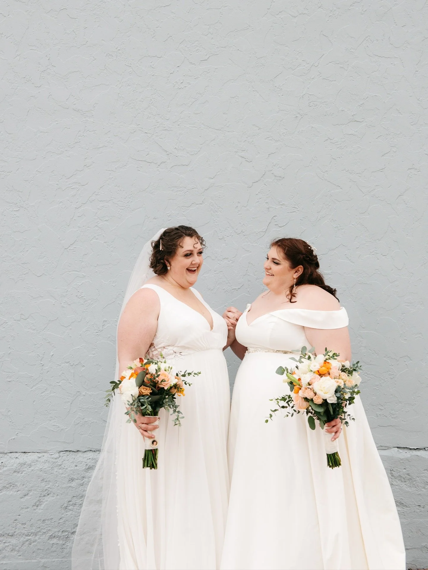 how sweet is it to share a love like this one?🤍🌼 

Brides: @walker.natalija 
Photographer: @kbattlephotography 

#biggaywedding #bgwe #loveislove