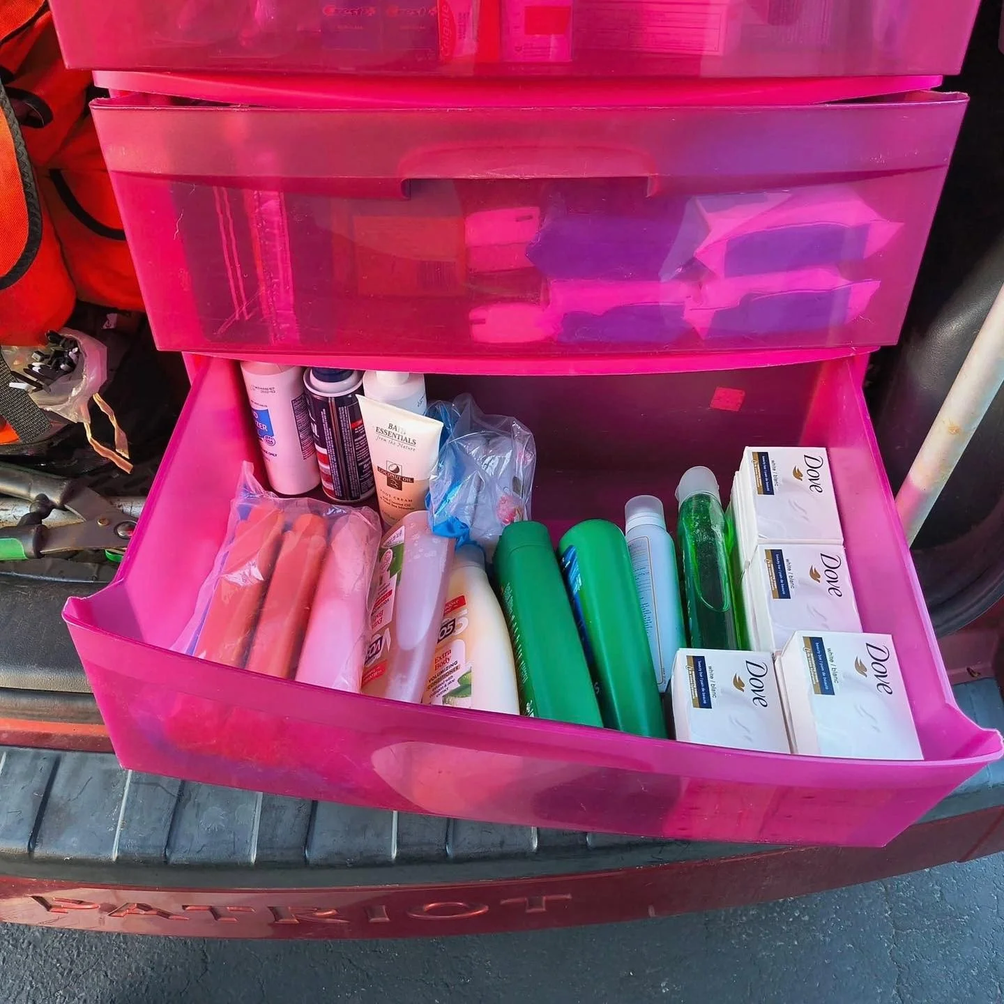 More donations for the homeless going out! We can&rsquo;t thank you all enough for your continued support. We don&rsquo;t have a set end date for collections at this time, so feel free to keep bringing supplies!

#pioneervalley #helpthehomeless #comm