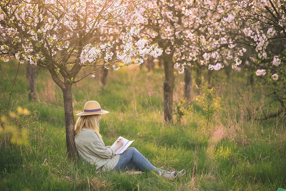 5 Memoir Prompts to Help You Start Writing Today