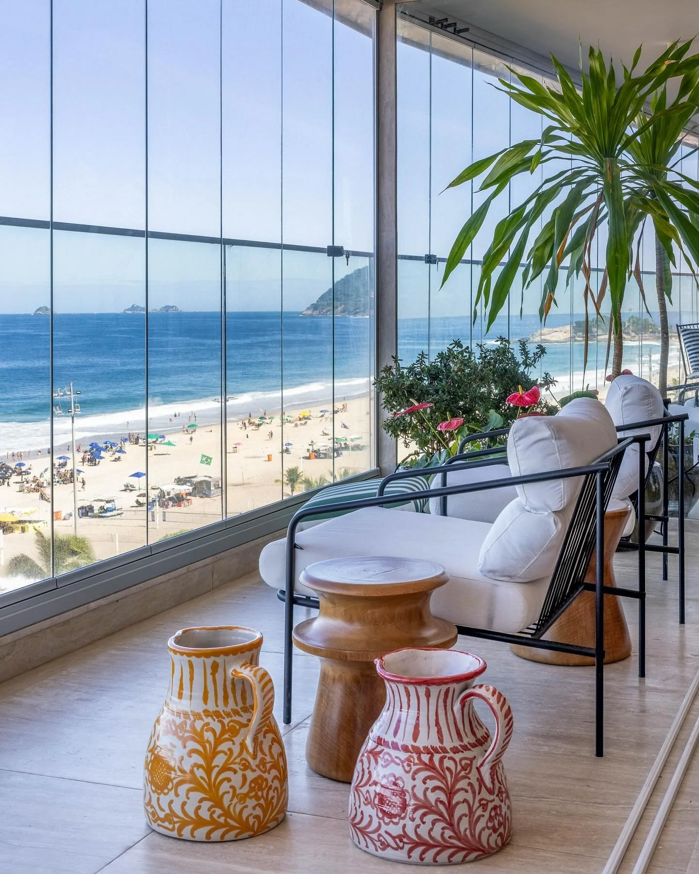Projeto com vista incr&iacute;vel da praia de Ipanema do @pedrosa.arquitetura