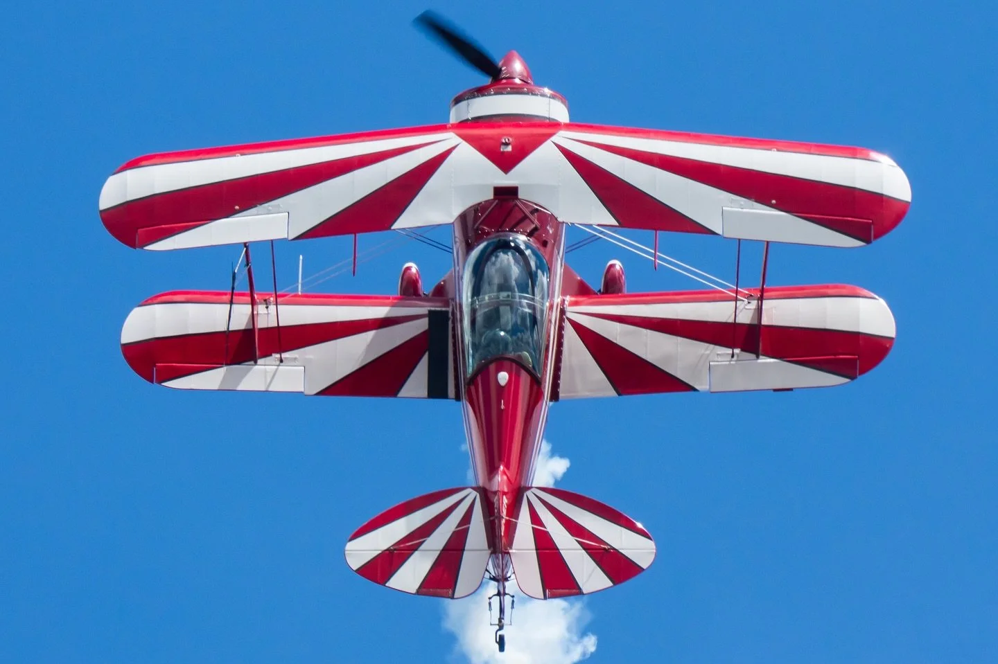 It’s not every day you get to see a USMC lieutenant general tear it up in a biplane but @roosteraerobatics knows how to put on a show!
@beaufortairshow 04/12/25
#airshow #aerobatics #pittsaircraft #biplane #airshowphotography #planespotters