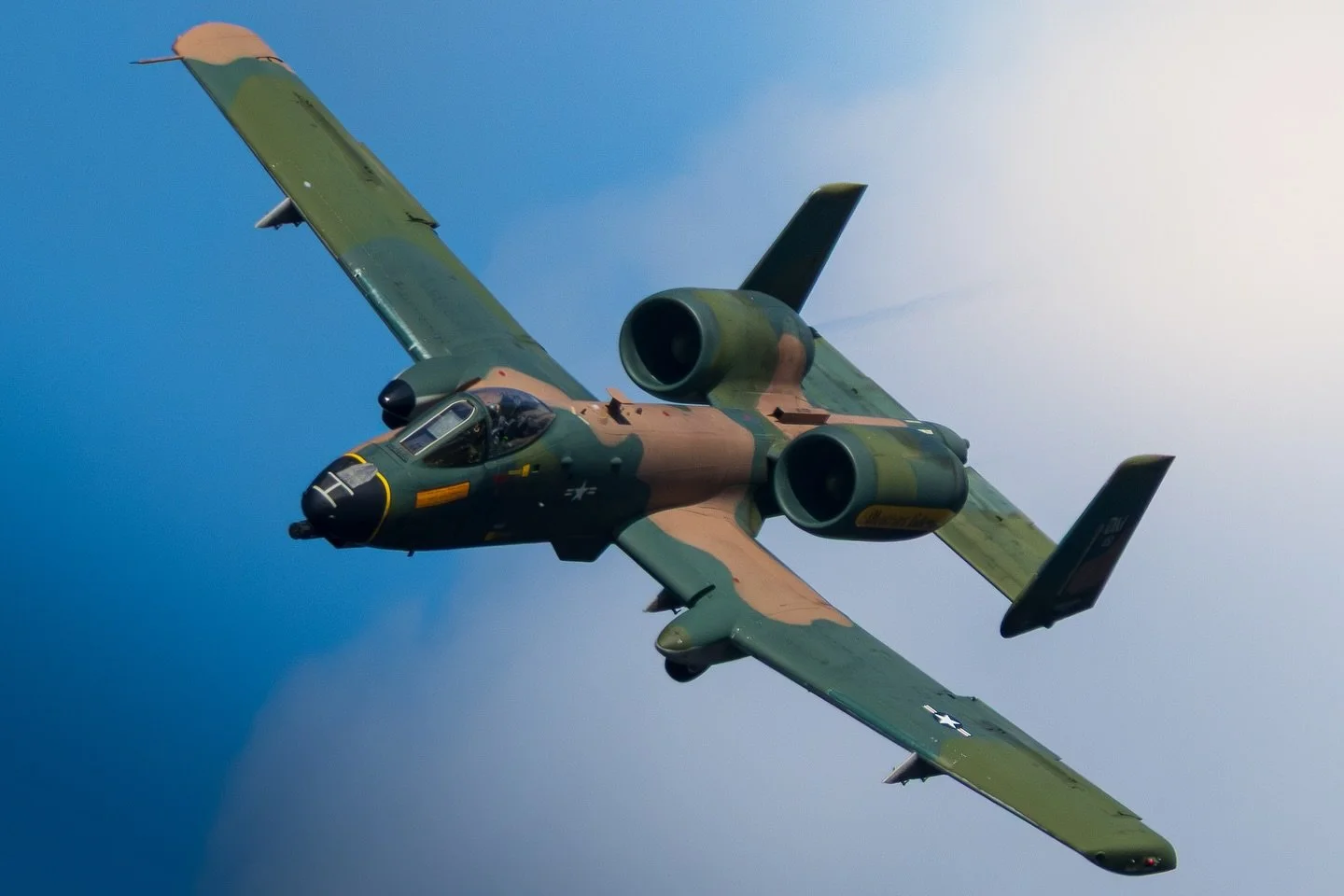 Attack!
The iconic A-10 Thunderbolt II in the air above Witham field for the second to last performance by the team.
#stuartairshow #a10 #a10thunderboltii #a10warthog #usaf #airshow #airshowphotography #attack #closeairsupport #dangerclose #brrrt