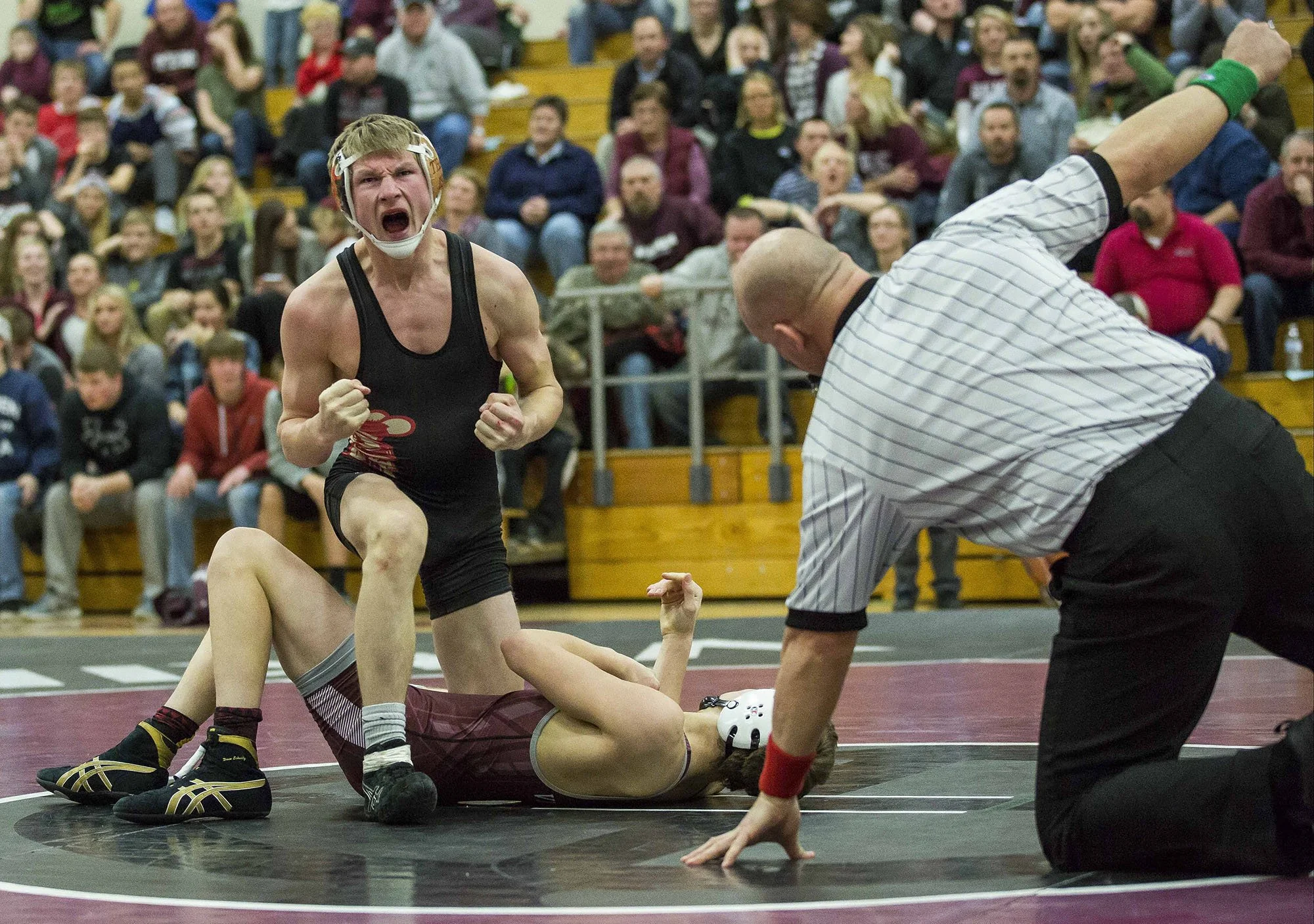 Hayes, Winchel, Krein lead Spartans to second at Lancer Invitational