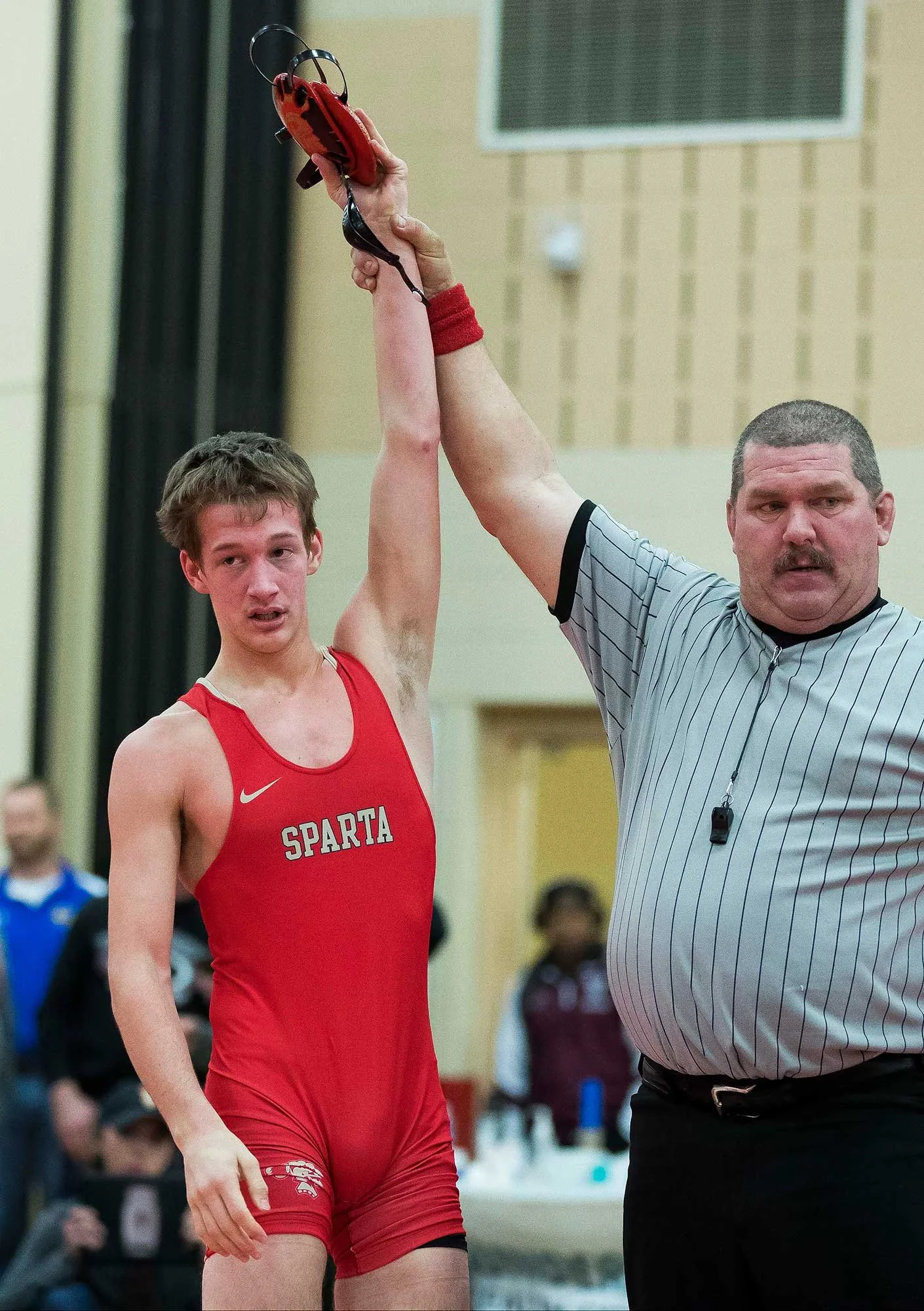 Spartans dominate Aquinas in MVC opener