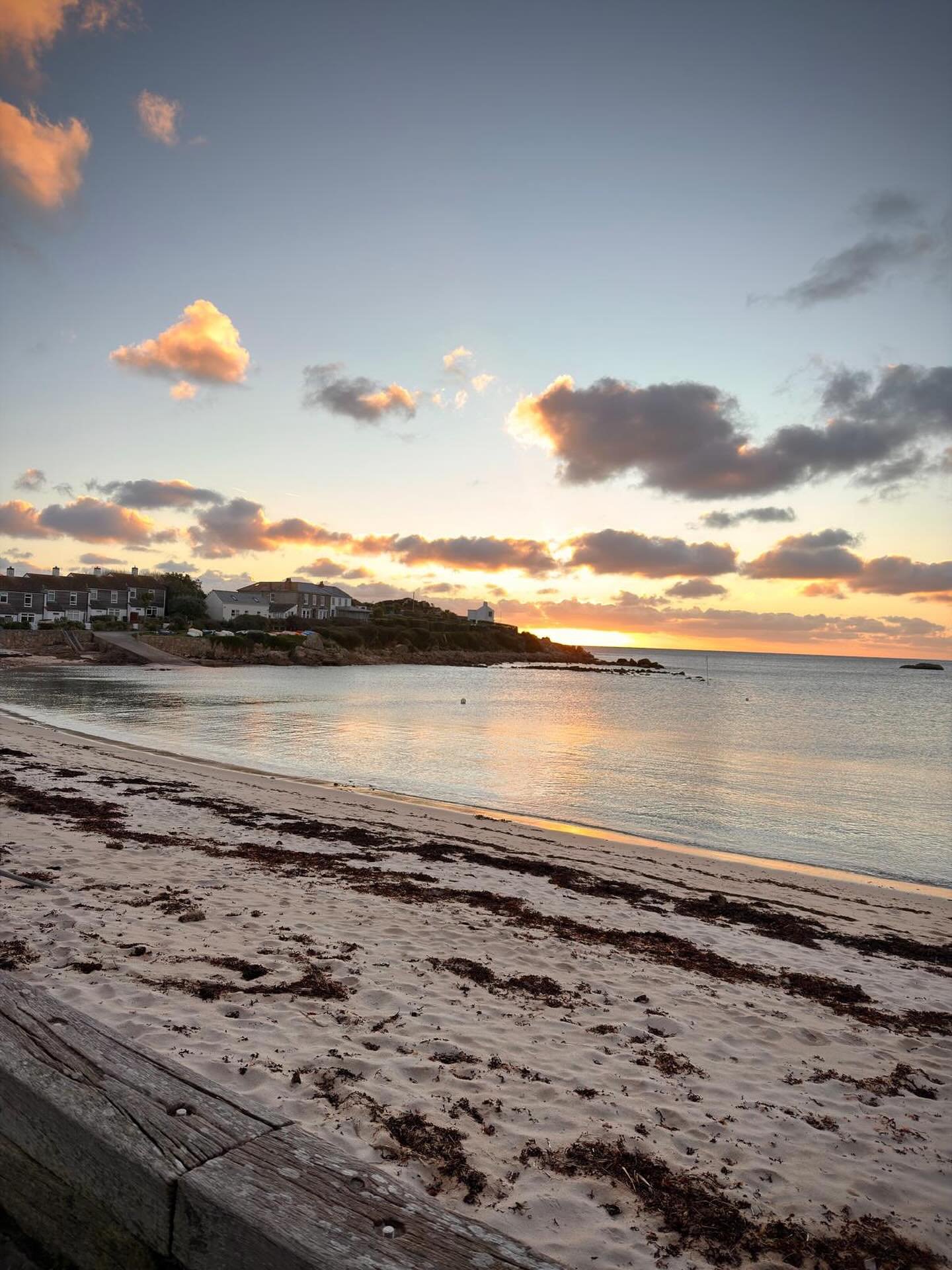 Good Morning Old Town #islesofscilly #sunrise #beach