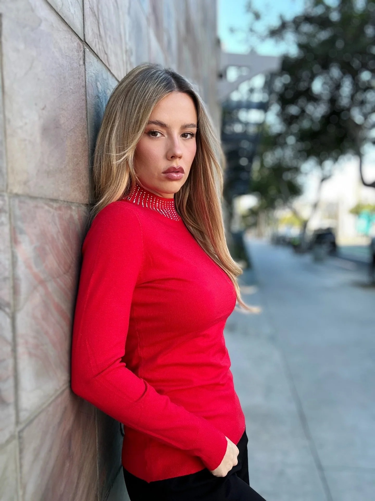 Luxury sweaters under $50 &mdash; part of our Holiday Deals ❤️
The Crimson Aura Sweater is soft, flattering and made for the season. An easy yes for gifting (or keeping) Shop before it&rsquo;s gone✨