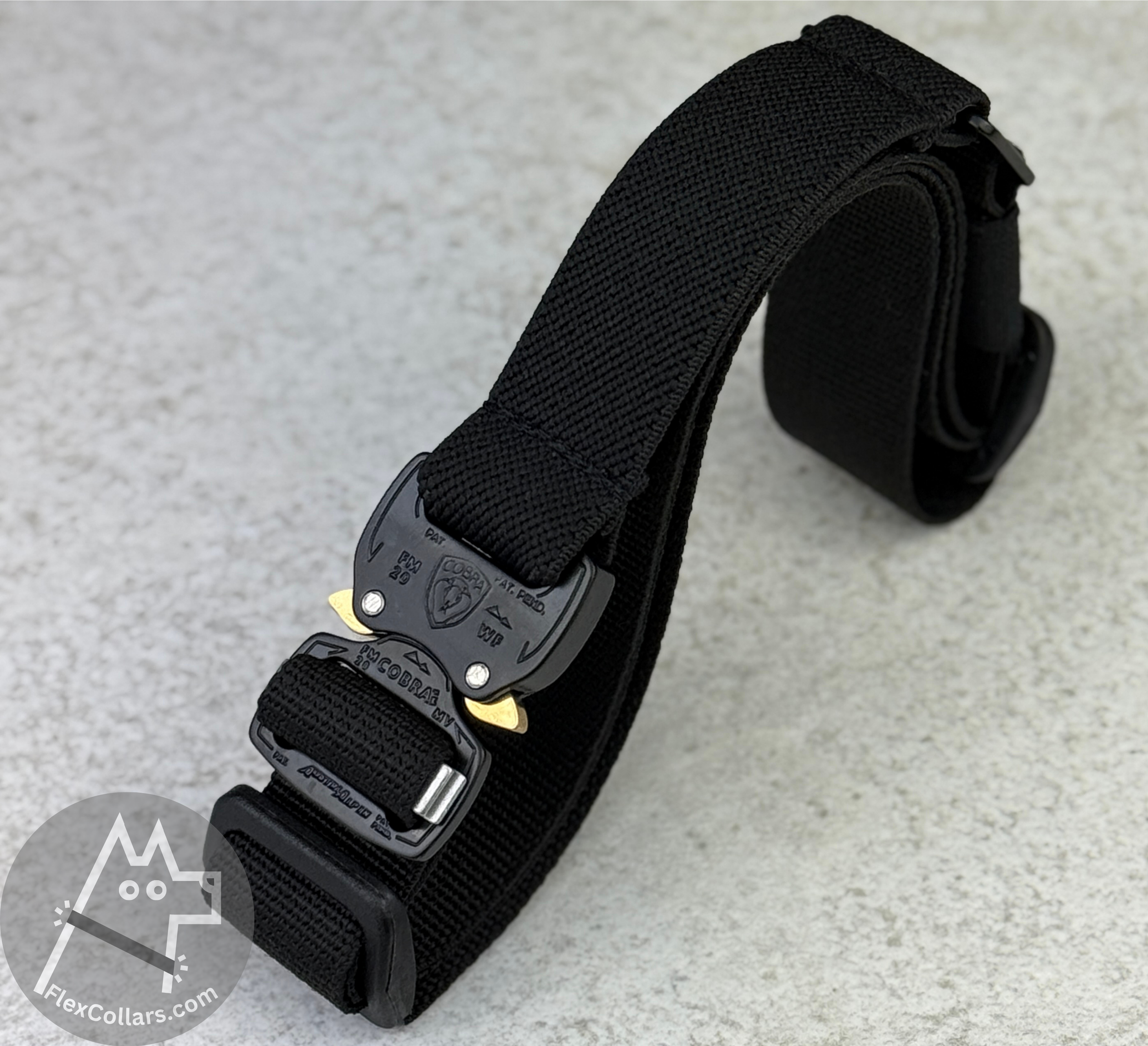Tactical Bungee E-collar Straps. Military-grade materials, AustriAlpin Quick Release Cobra Buckle. Elastic element for comfort. Colour Black