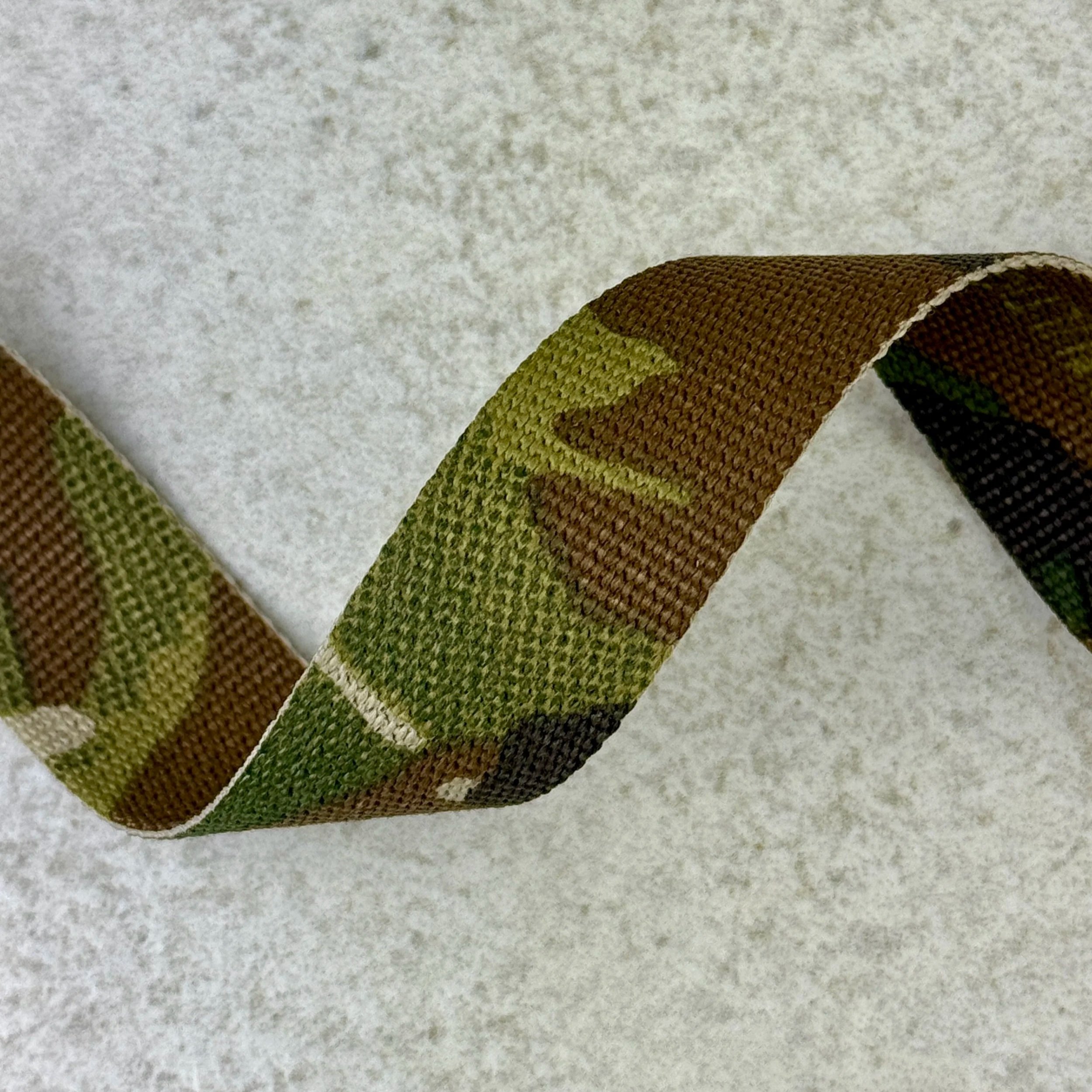 Tactical Bungee Collar E-collar Straps. Military-grade materials, AustriAlpin Quick Release Cobra Buckle. Elastic element for comfort. Colour Camouflage