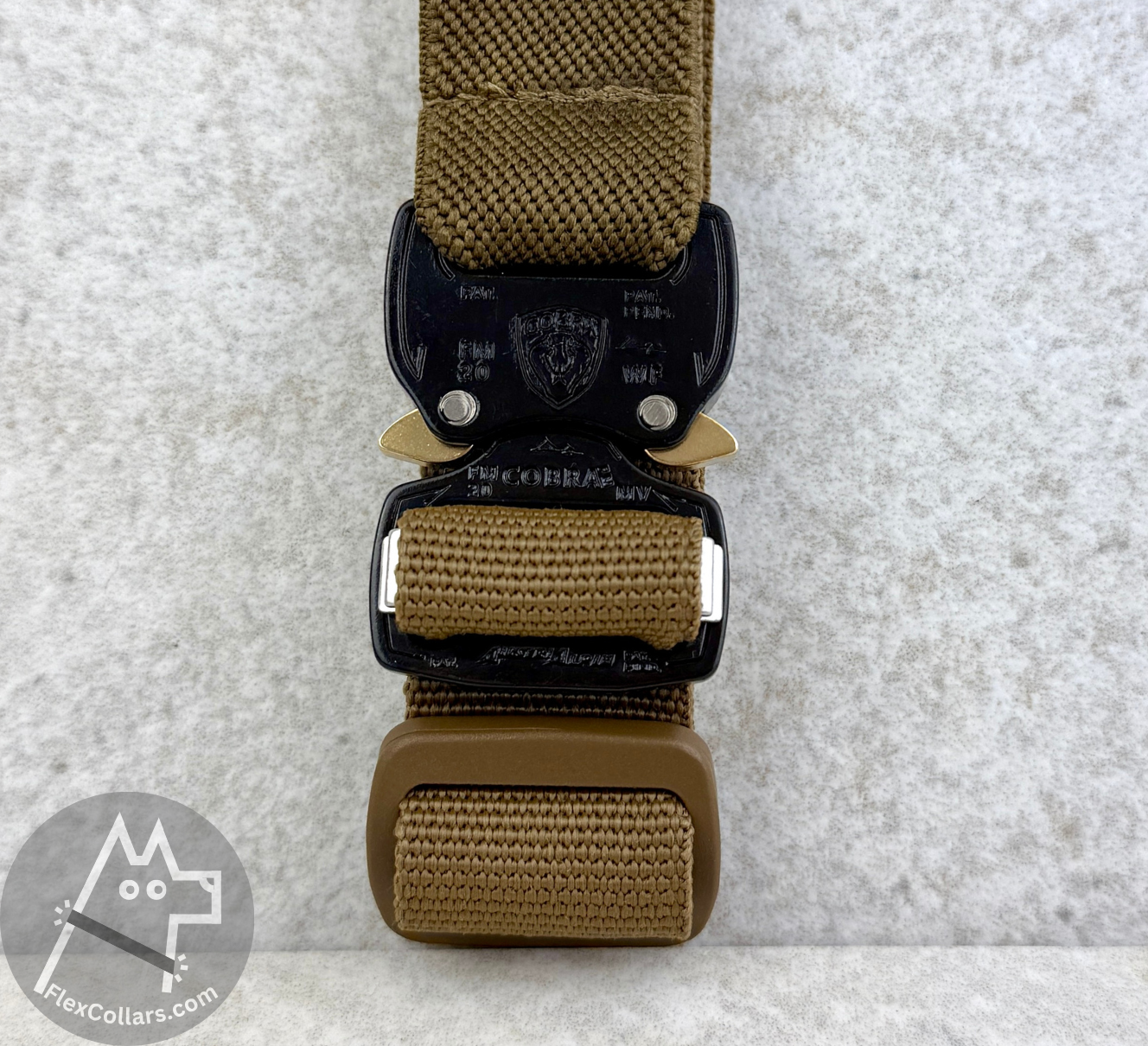 Tactical Bungee E-collar Straps. Military-grade materials, AustriAlpin Quick Release Cobra Buckle. Elastic element for comfort. Colour Coyote