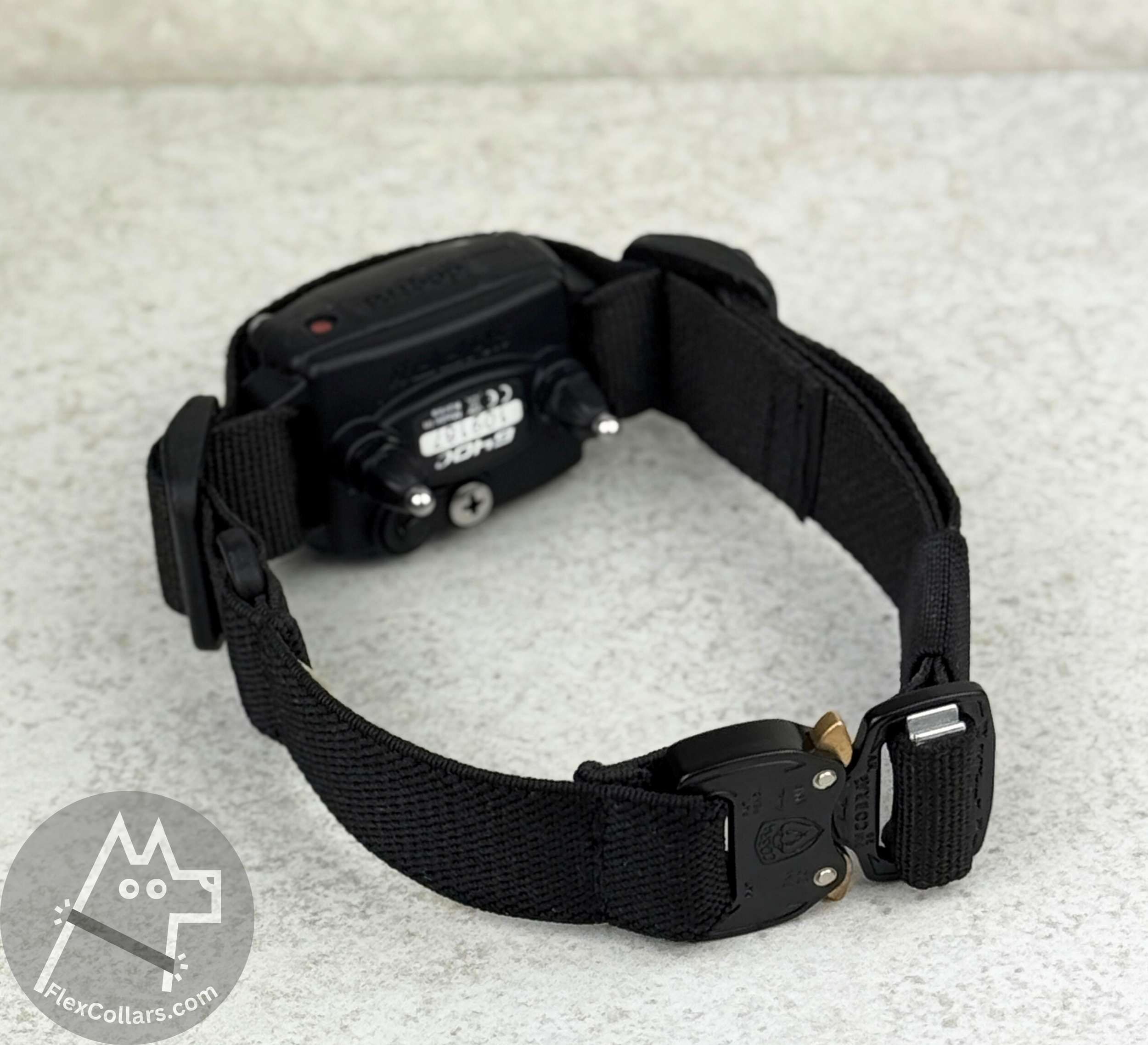 Tactical Bungee E-collar Straps. Military-grade materials, AustriAlpin Quick Release Cobra Buckle. Elastic element for comfort. Colour Black