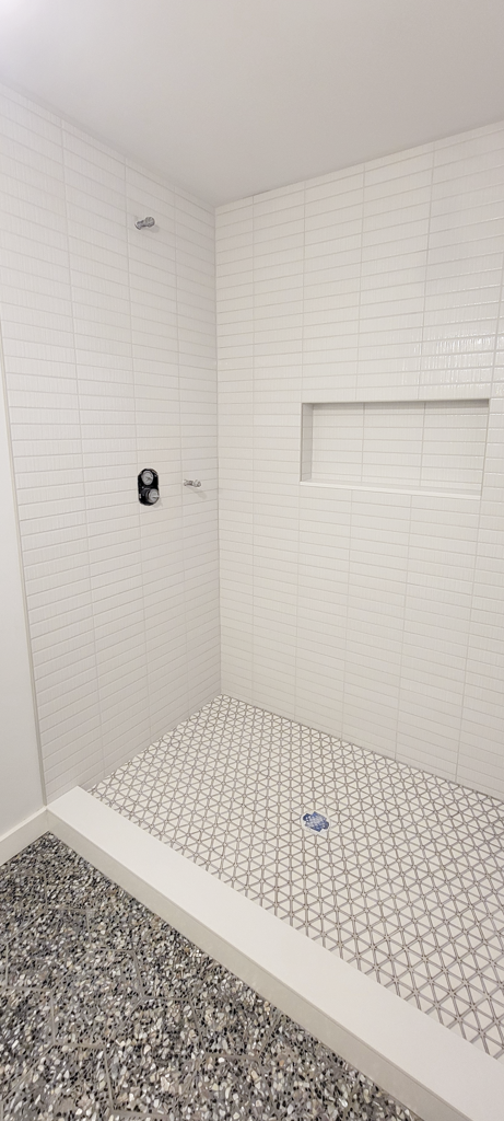 CoburnTileandCarpentry-Bathrooms-112.png