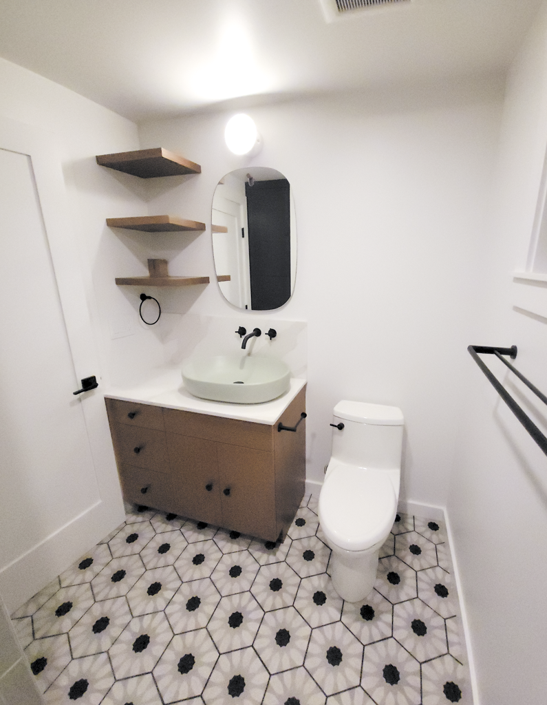 CoburnTileandCarpentry-Bathrooms-105.png