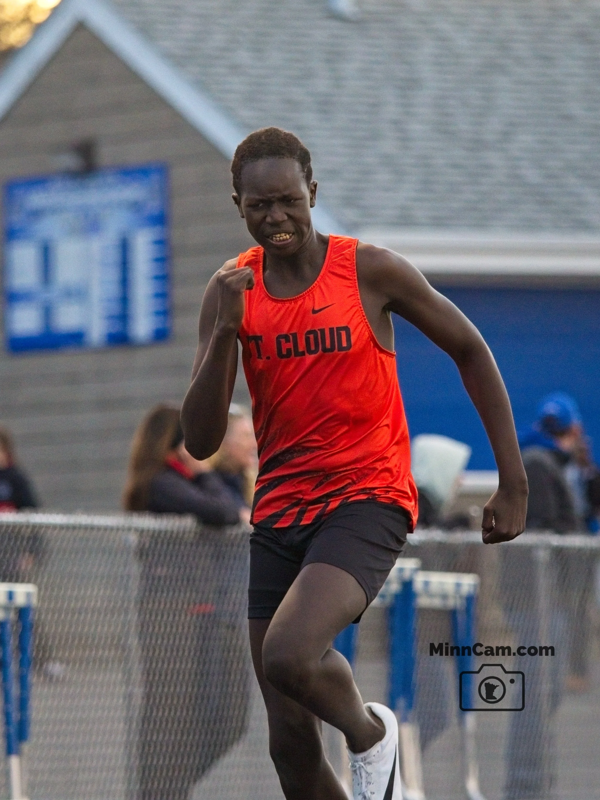 Track_1590.jpg