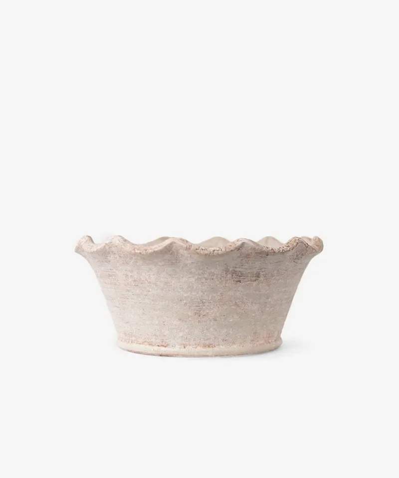 wavy planter bowl white background.webp