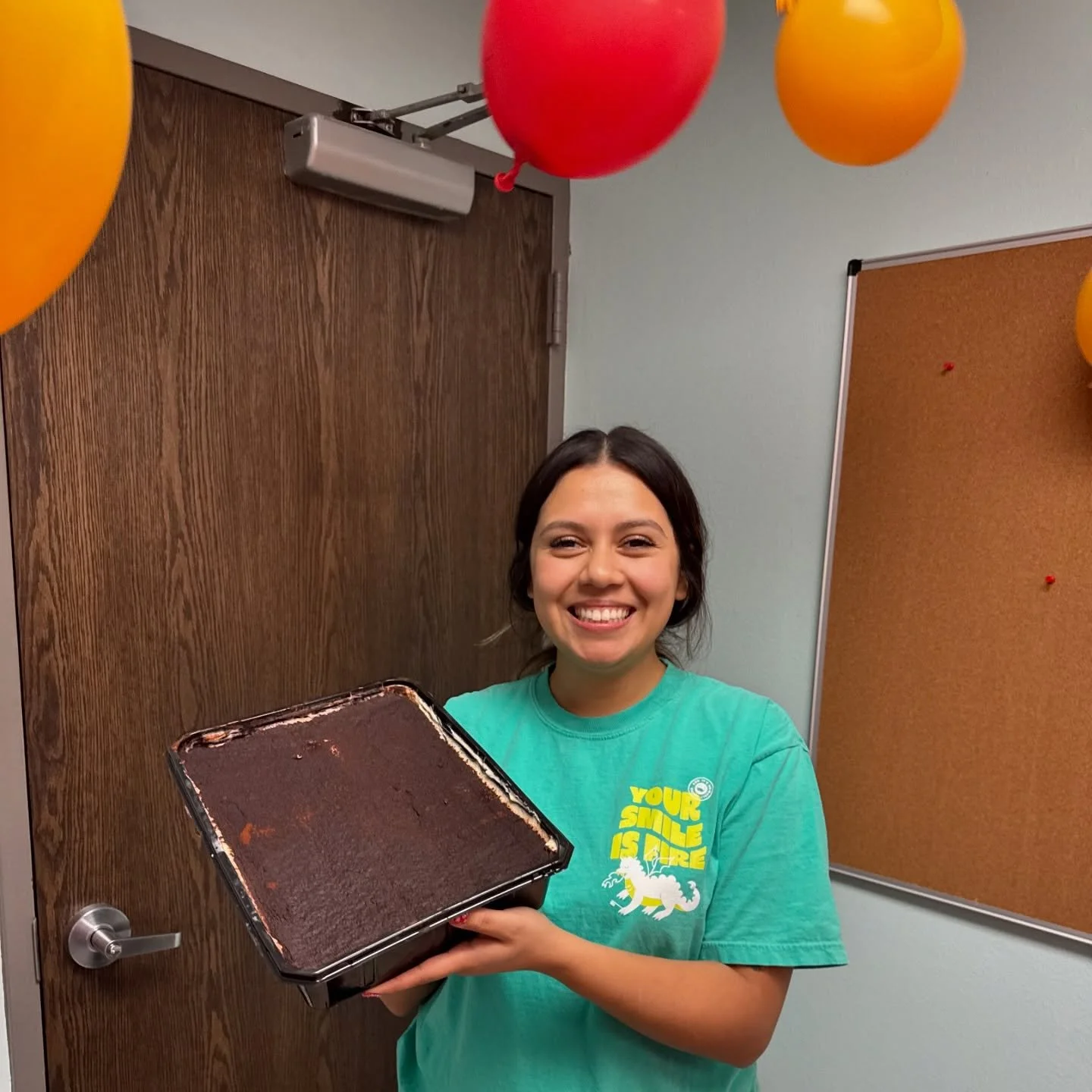 🎉 Happy Birthday, Lupe! 🎉
Today we celebrate our true jack-of-all-trades! Lupe is an amazing orthodontic and pediatric dental assistant who somehow also doubles as our IT guru (because if something breaks, Lupe fixes it 😄).
She keeps the office ru