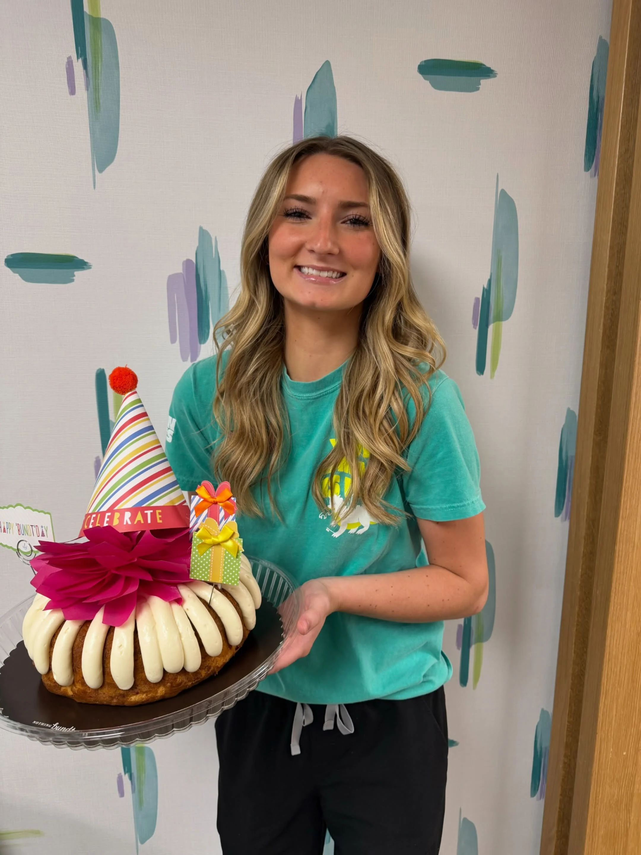 🎉HAPPY BIRTHDAY, MACI! 🎉

Help us give a BIG birthday shoutout to our newest dental assistant, Maci! 💕

Maci may be new to Texas, but she&rsquo;s certainly not new to dentistry. She joins our team with experience as a pediatric dental assistant fr