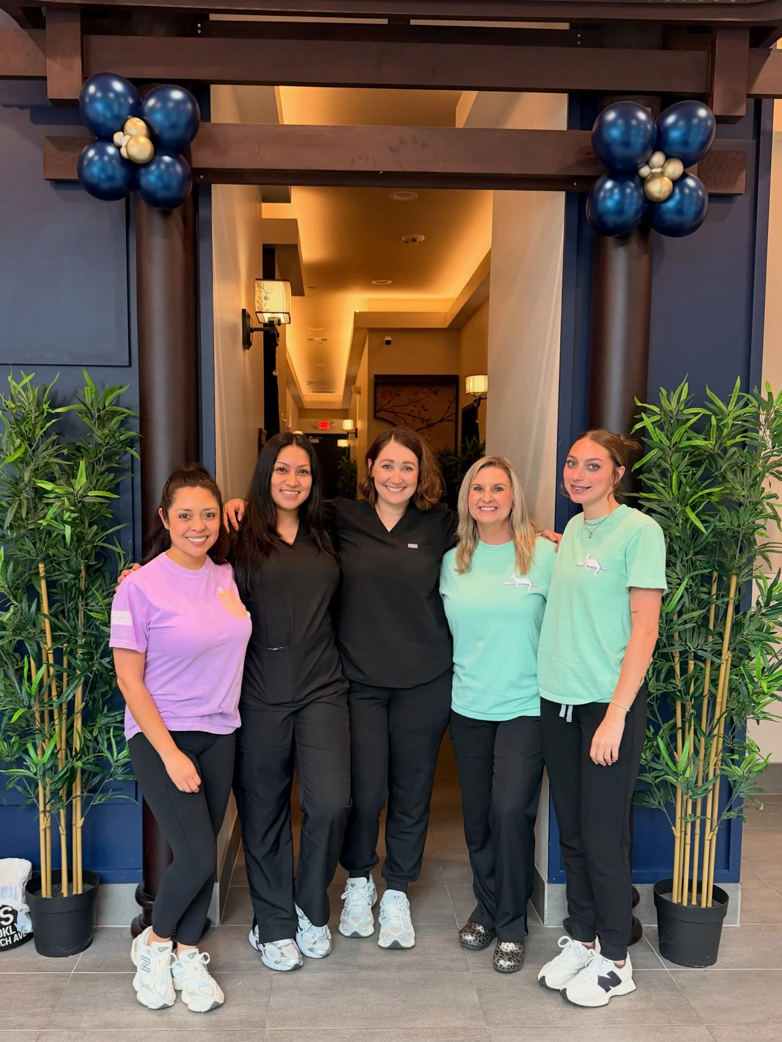 A little TLC for the team that takes care of everyone else! 🫶🧖&zwj;♀️
Korean Head Spa day with @zeleneheadspa left us relaxed, refreshed, and with squeaky-clean scalps! And custom PINK DENTAL @owala bottles to keep them hydrated in the office! If y