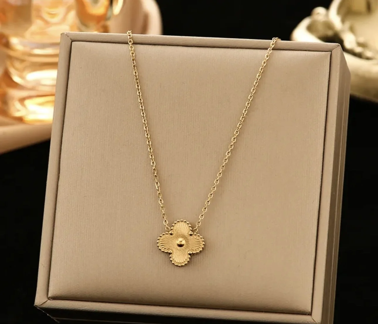 Collar Trebol Dorado