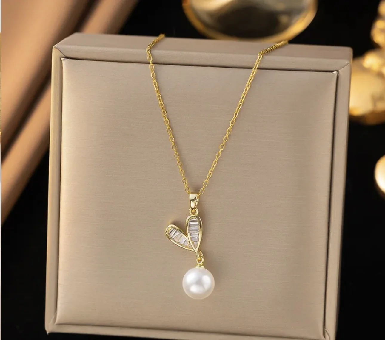 Collar de Corazon con Perla