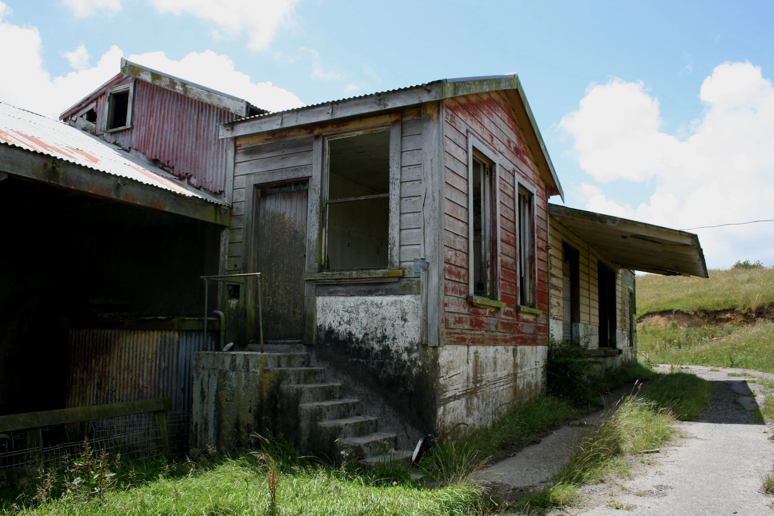 Graves Street factory Ron Lambert 2012.jpg