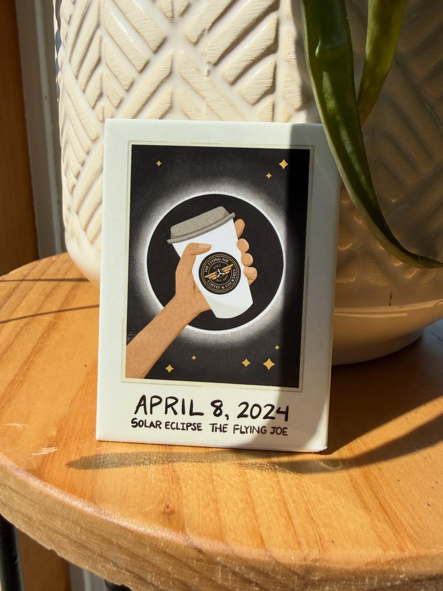 How is it 2 years ago today that we were watching a solar eclipse?! ☀️🌑💫 this little magnet was a fun one to create &amp; illustrate for @theflyingjoe to commemorate the day✨