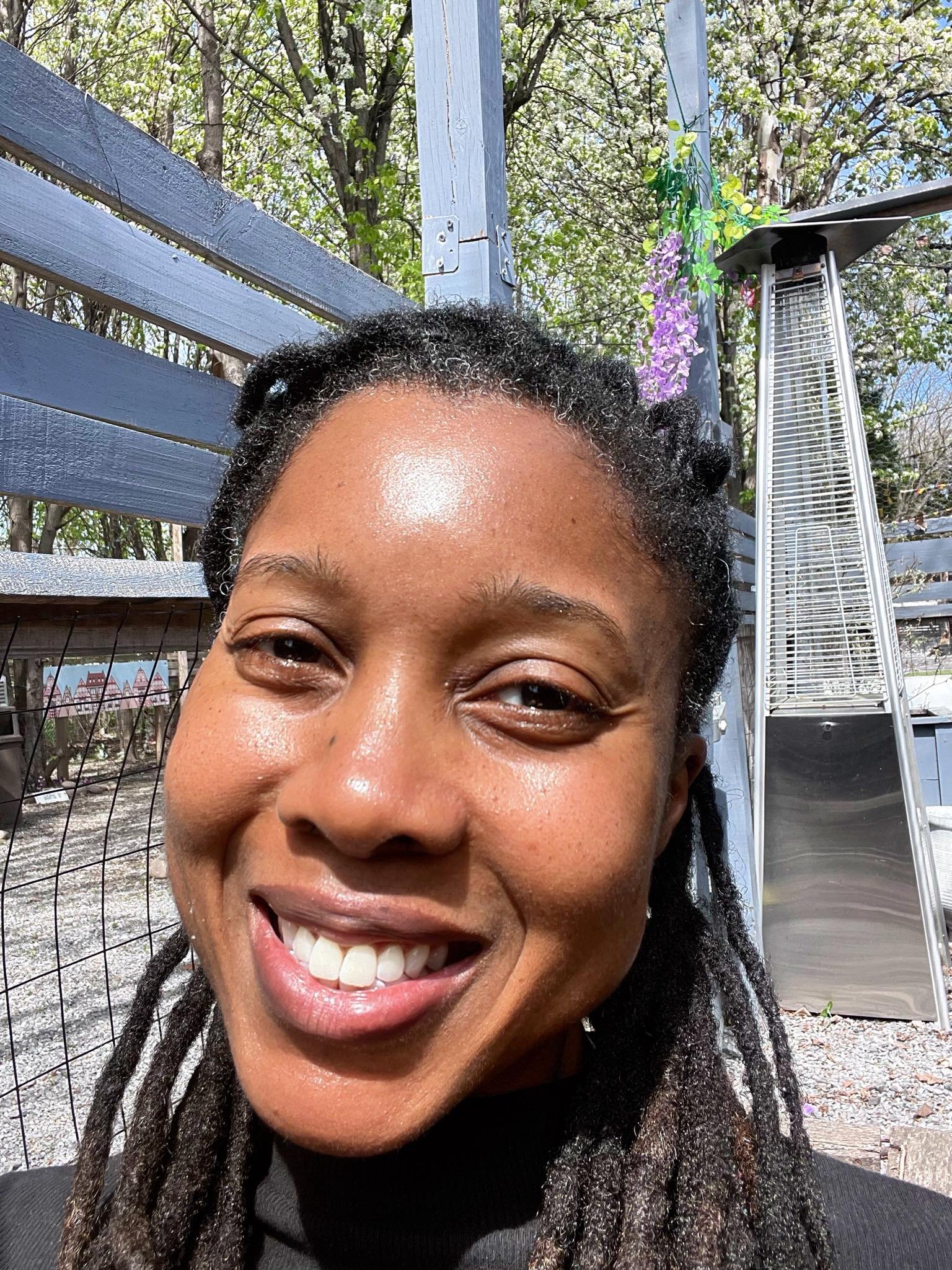 I take one day "off" from the clinic each week, but I am still "working". Doing what I love isn't really working. Tending to myself with self-care (cause that's part of the job description as a practitioner), creating beautiful of