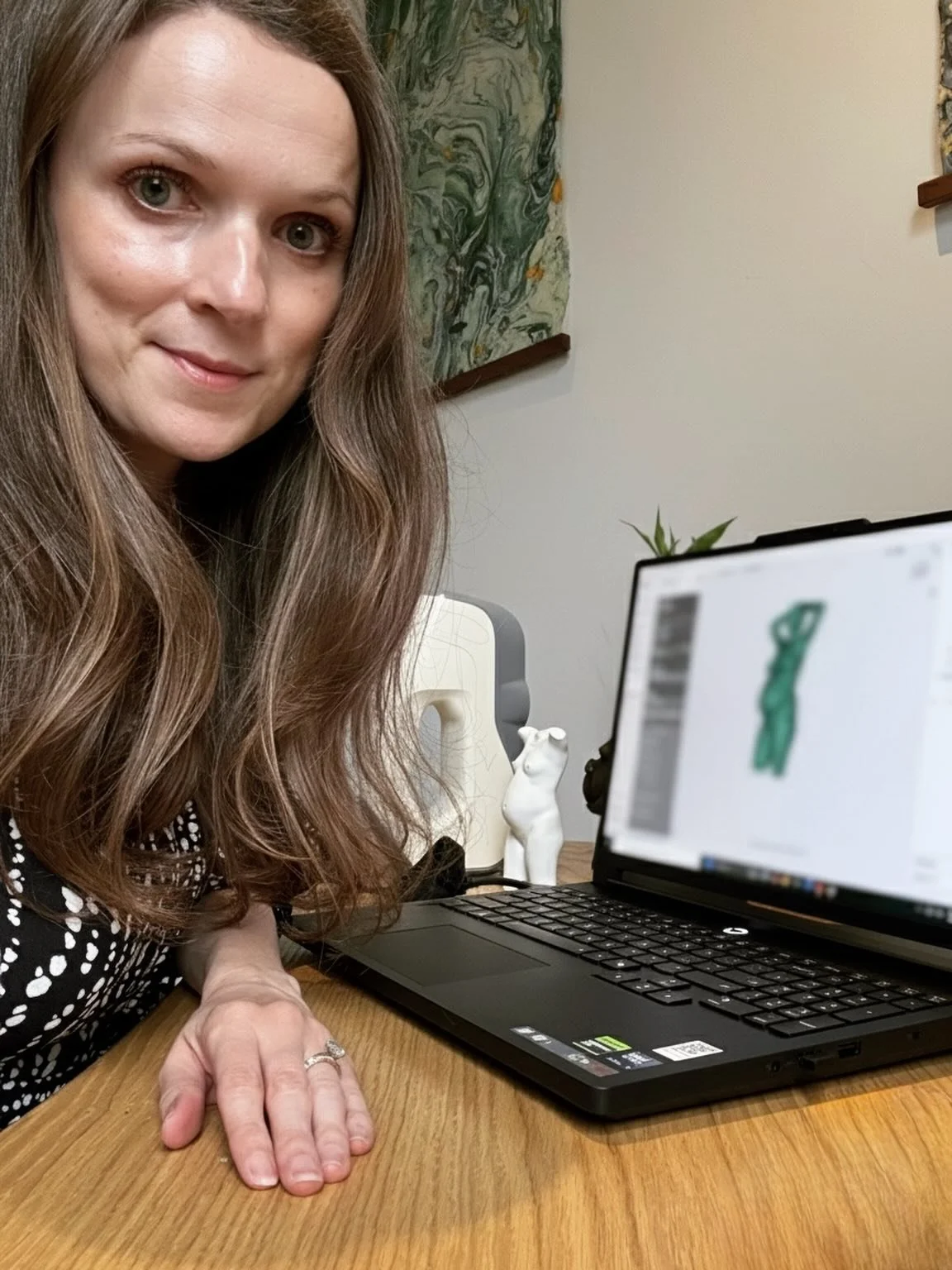 Behind the screens at Wunder Bump! ✨ 

Every curve, every miracle, and every story is unique. I&rsquo;m currently hard at work turning your beautiful 3D scans into timeless keepsakes that celebrate the incredible journey of motherhood. 🤎

With love,